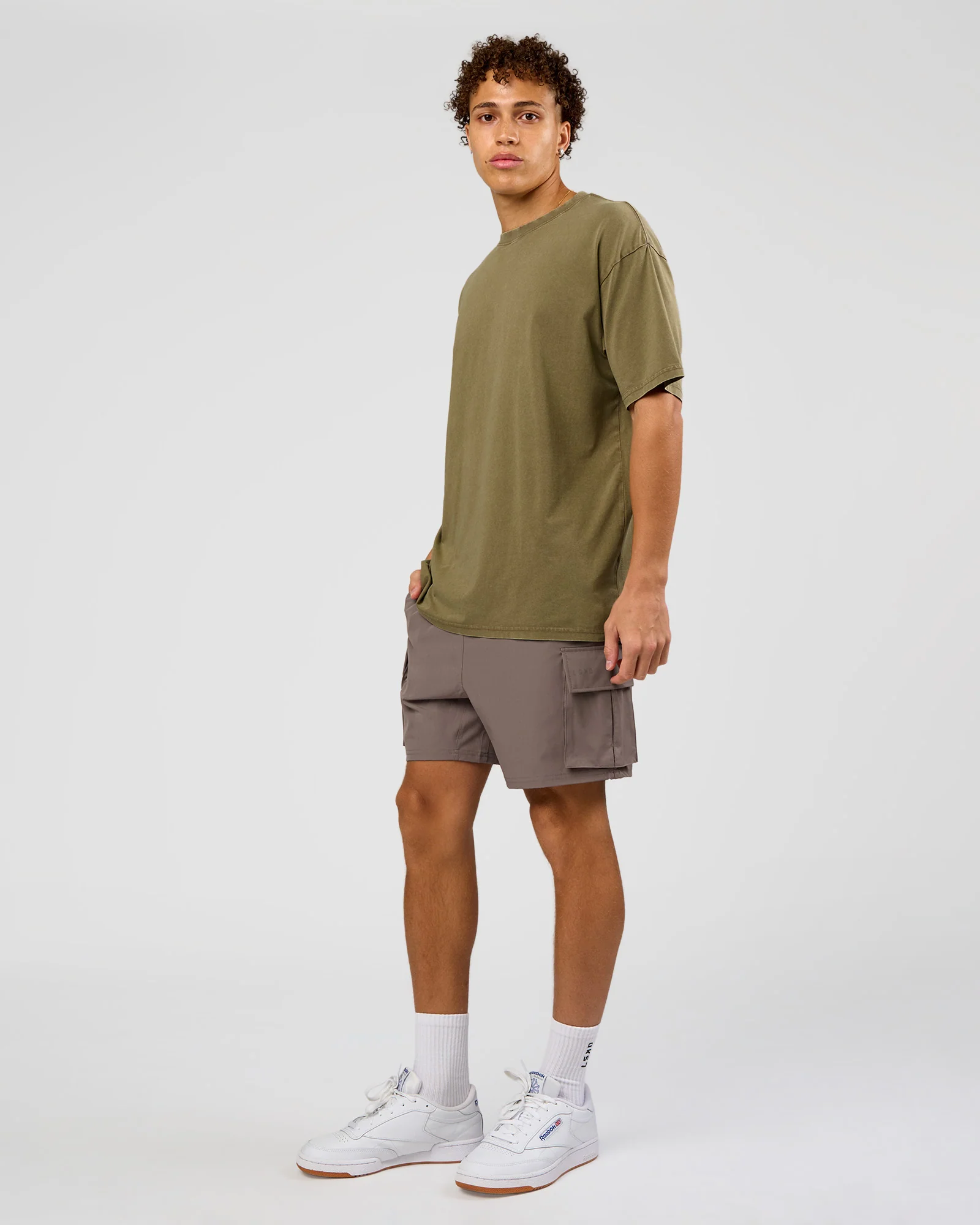 1556-shadow-mode-flxcotton-oversized-tee-walnut-grey-washed-11.webp Shadow Mode FLXCotton Oversized Tee - Walnut Grey Washed