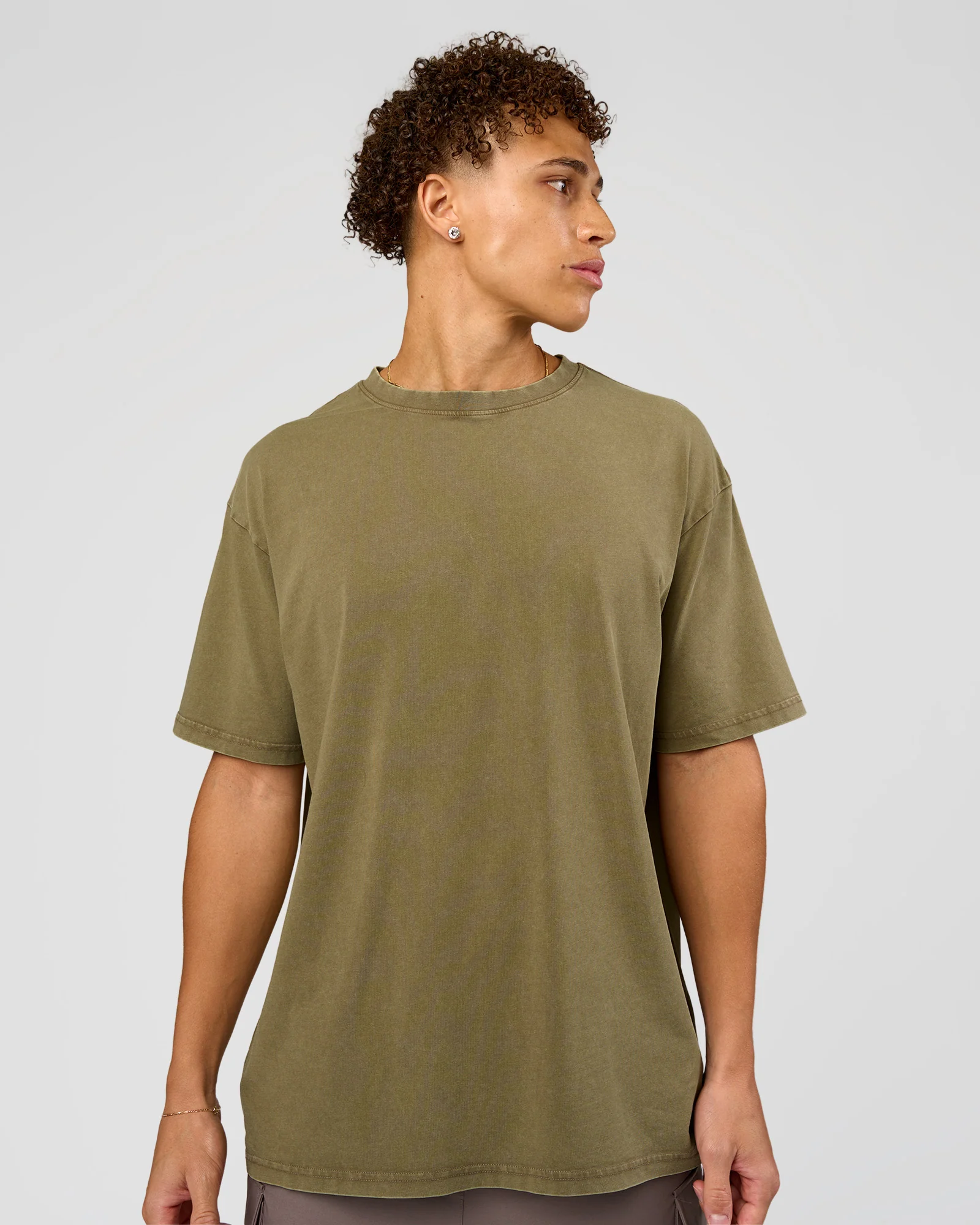 1556-shadow-mode-flxcotton-oversized-tee-walnut-grey-washed-3.webp Shadow Mode FLXCotton Oversized Tee - Walnut Grey Washed