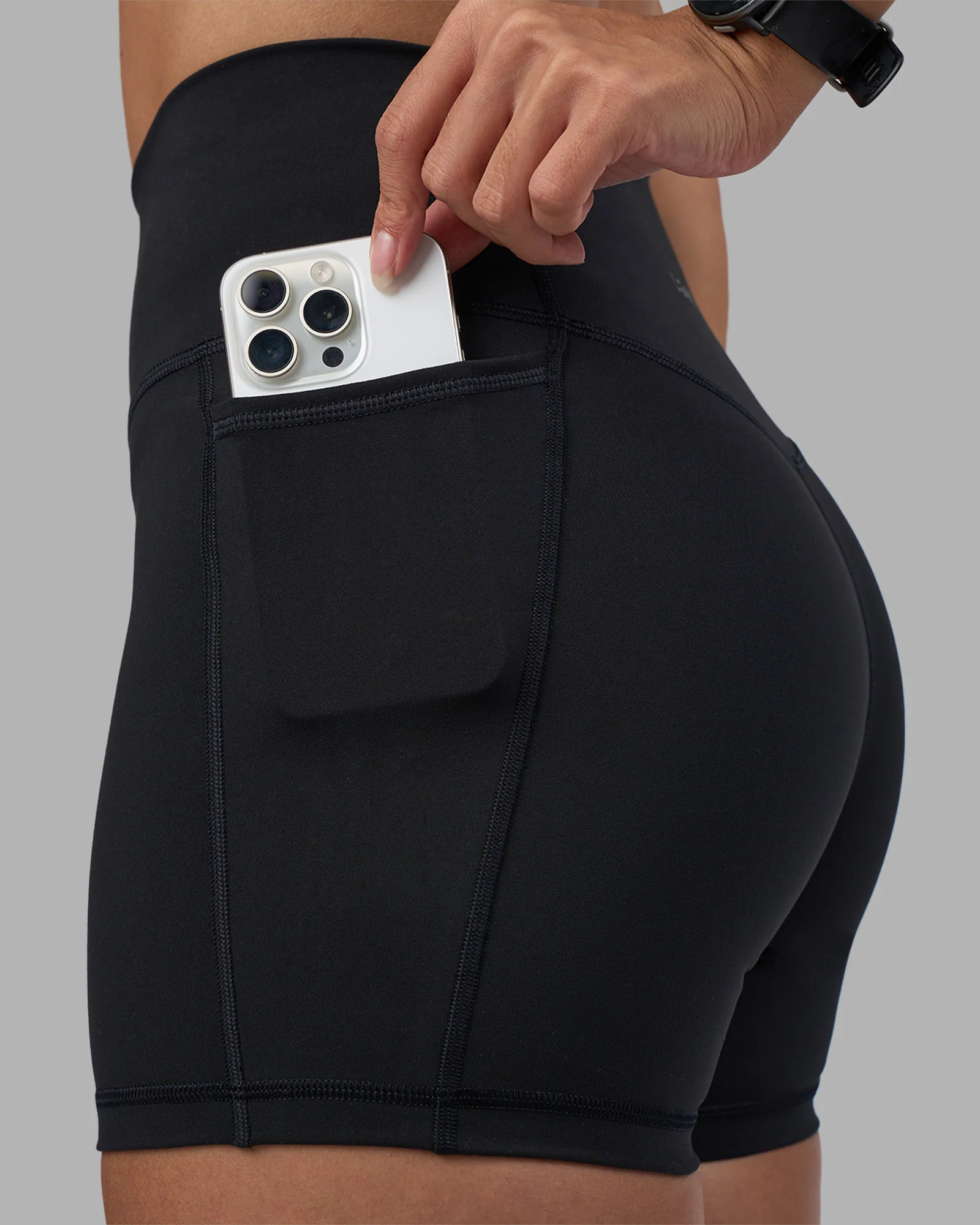 15601-fusion-high-rise-4-short-pockets-black-3.webp Fusion High-Rise 4" Short Pockets - Black