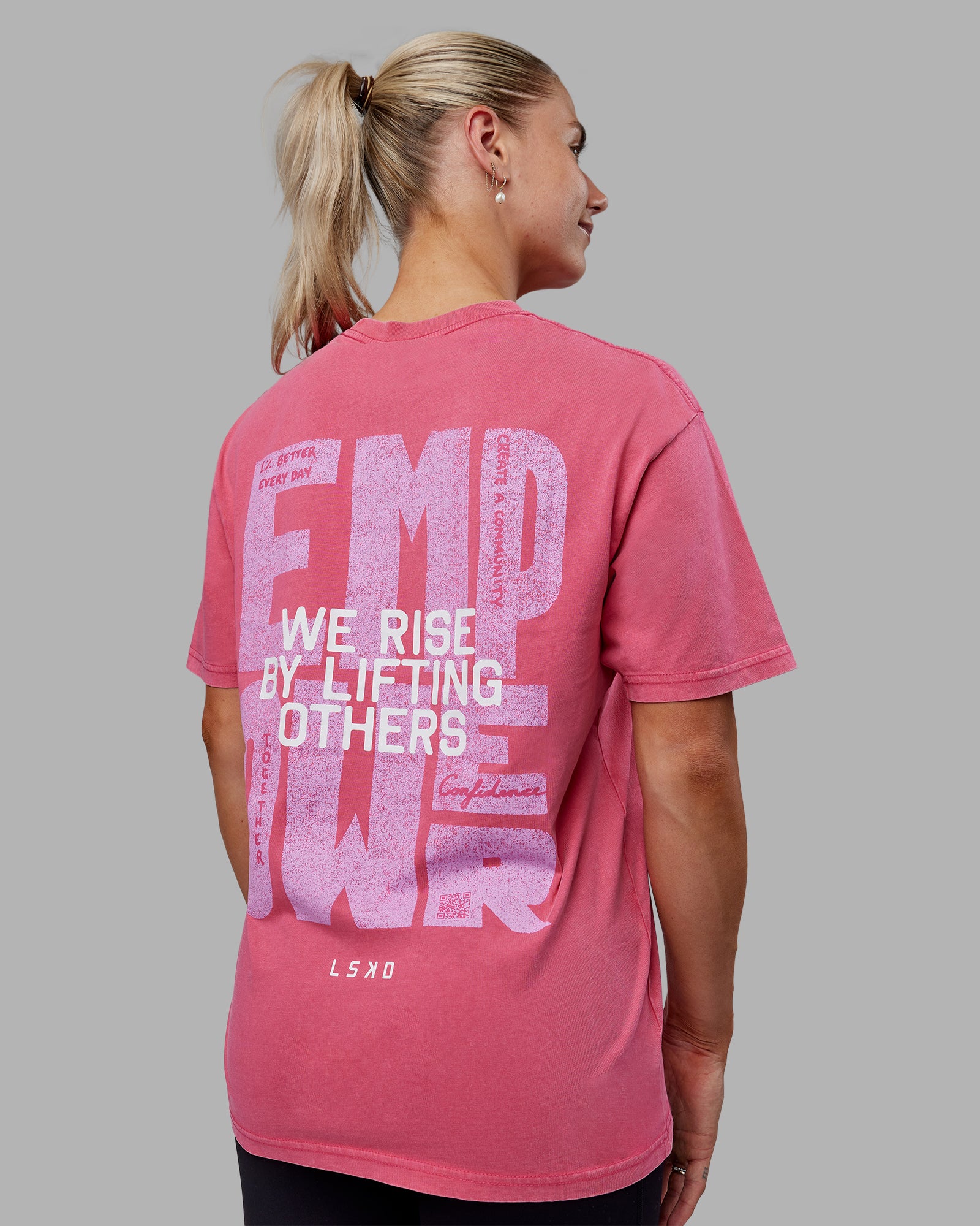 15646-washed-empower-oversize-tee-berry-pink-pastel-orchid-5.jpg Washed Empower Oversize Tee - Berry Pink-Pastel Orchid