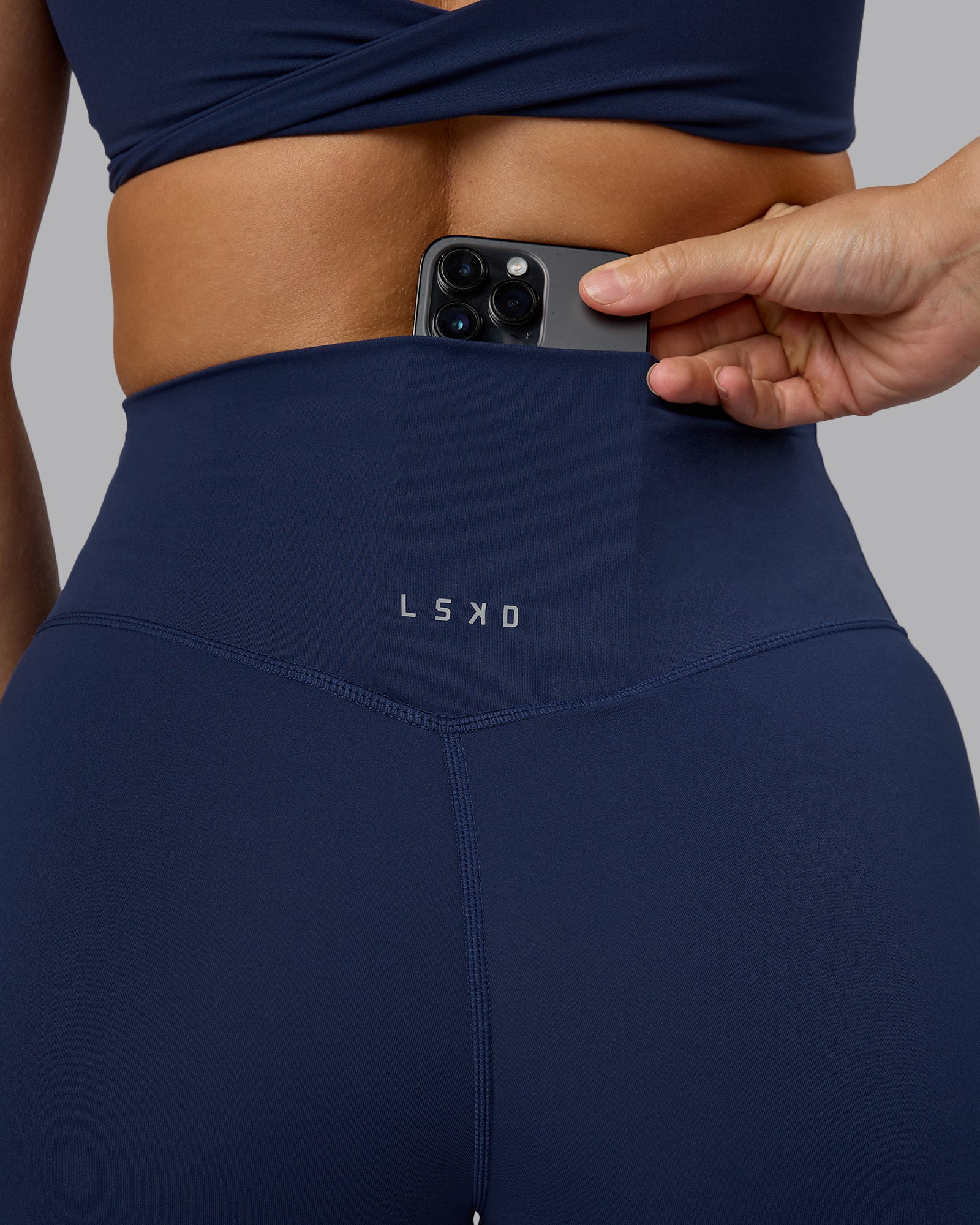 1565-elixir-ultra-high-rise-full-length-legging-future-navy-6.jpg Elixir Ultra High-Rise Full Length Legging - Future Navy
