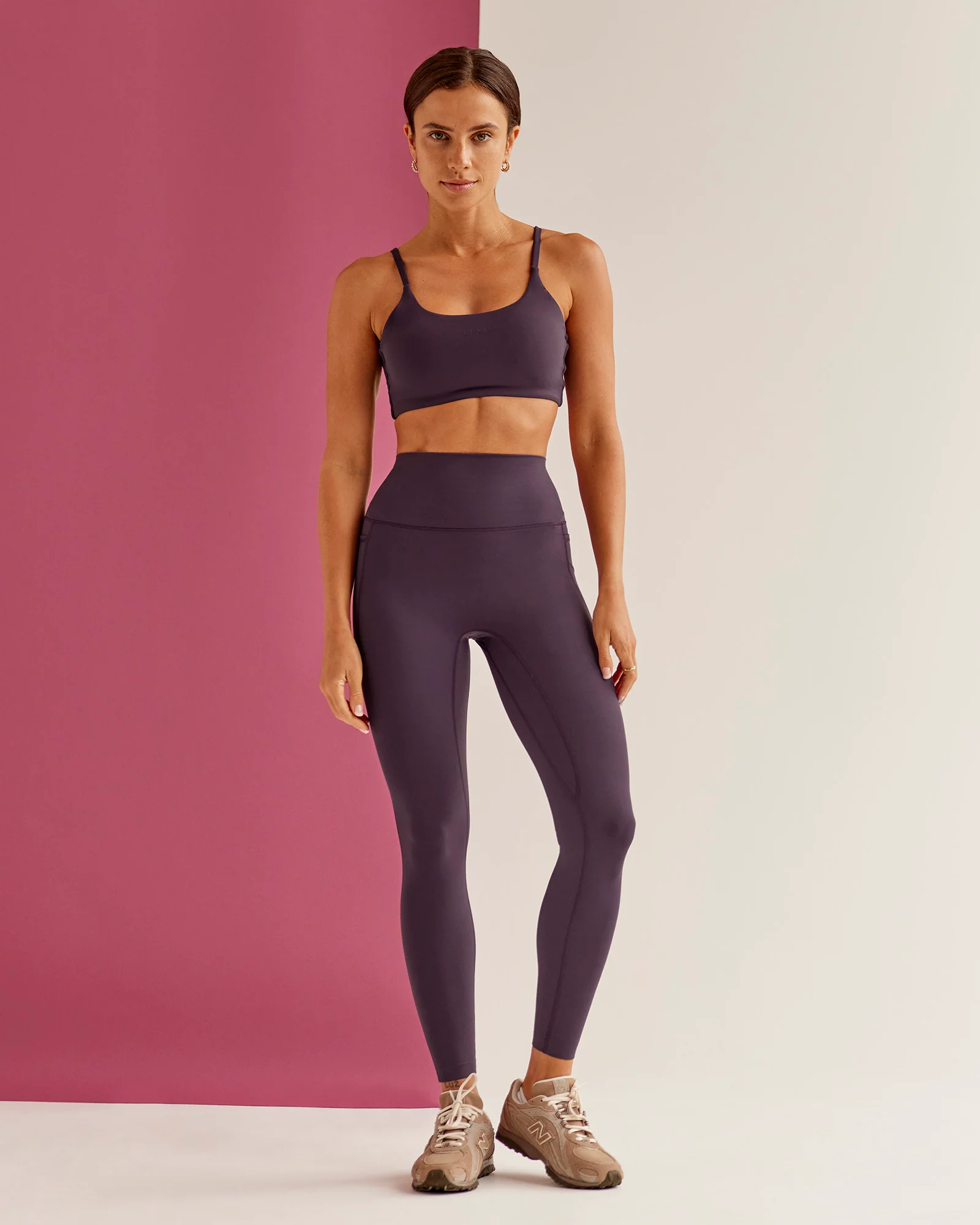15664-elixir-ultra-high-rise-full-length-legging-pockets-midnight-plum-2.webp Elixir Ultra High-Rise Full Length Legging Pockets - Midnight Plum