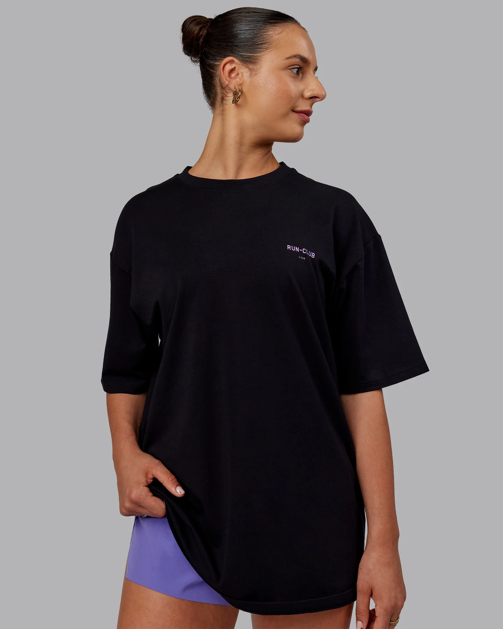 15753-run-club-flxcotton-tee-oversize-black-purple-swirl-4.webp RUN CLUB FLXCotton Tee Oversize - Black-Purple Swirl