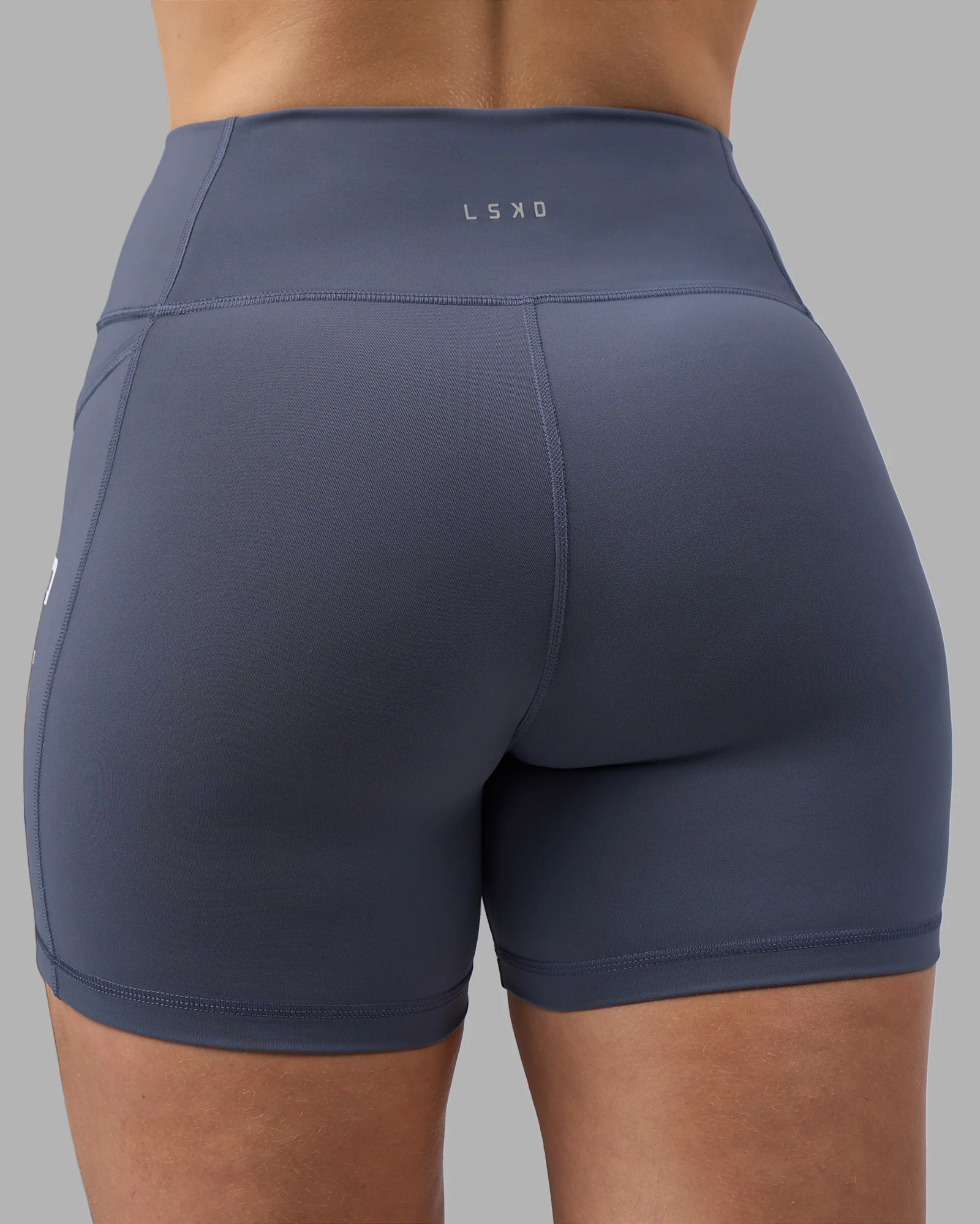 15798-rep-ultra-high-rise-4-short-pockets-night-shadow-white-8.webp Rep Ultra High-Rise 4" Short Pockets - Night Shadow-White