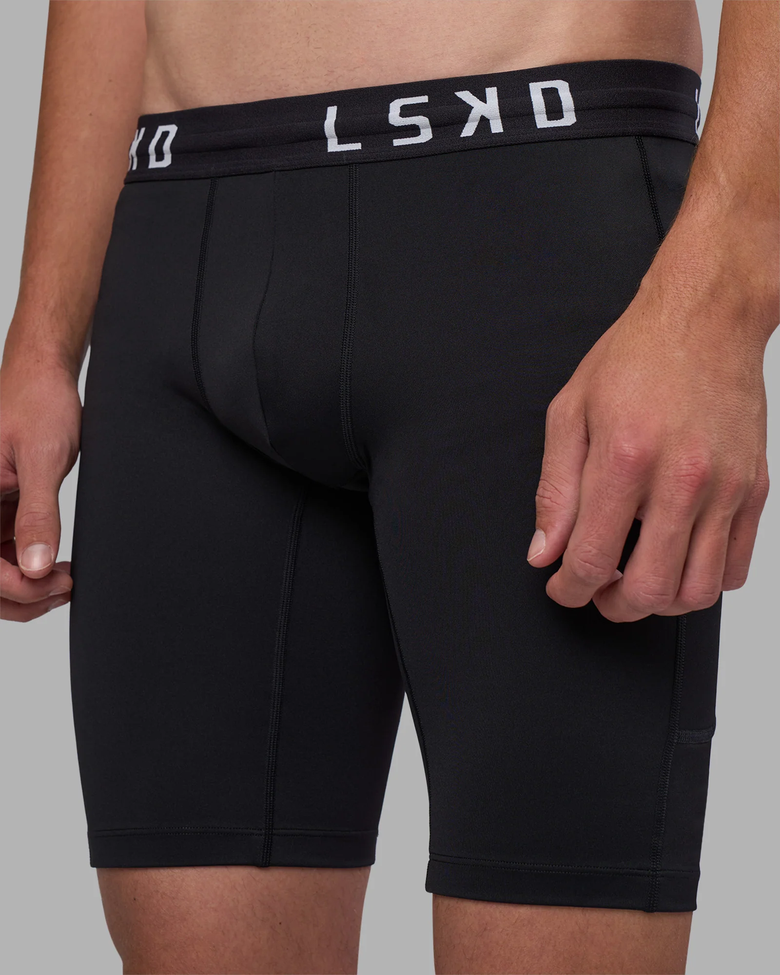 1601-men-s-perform-short-tight-black-2.webp Men's Perform Short Tight - Black