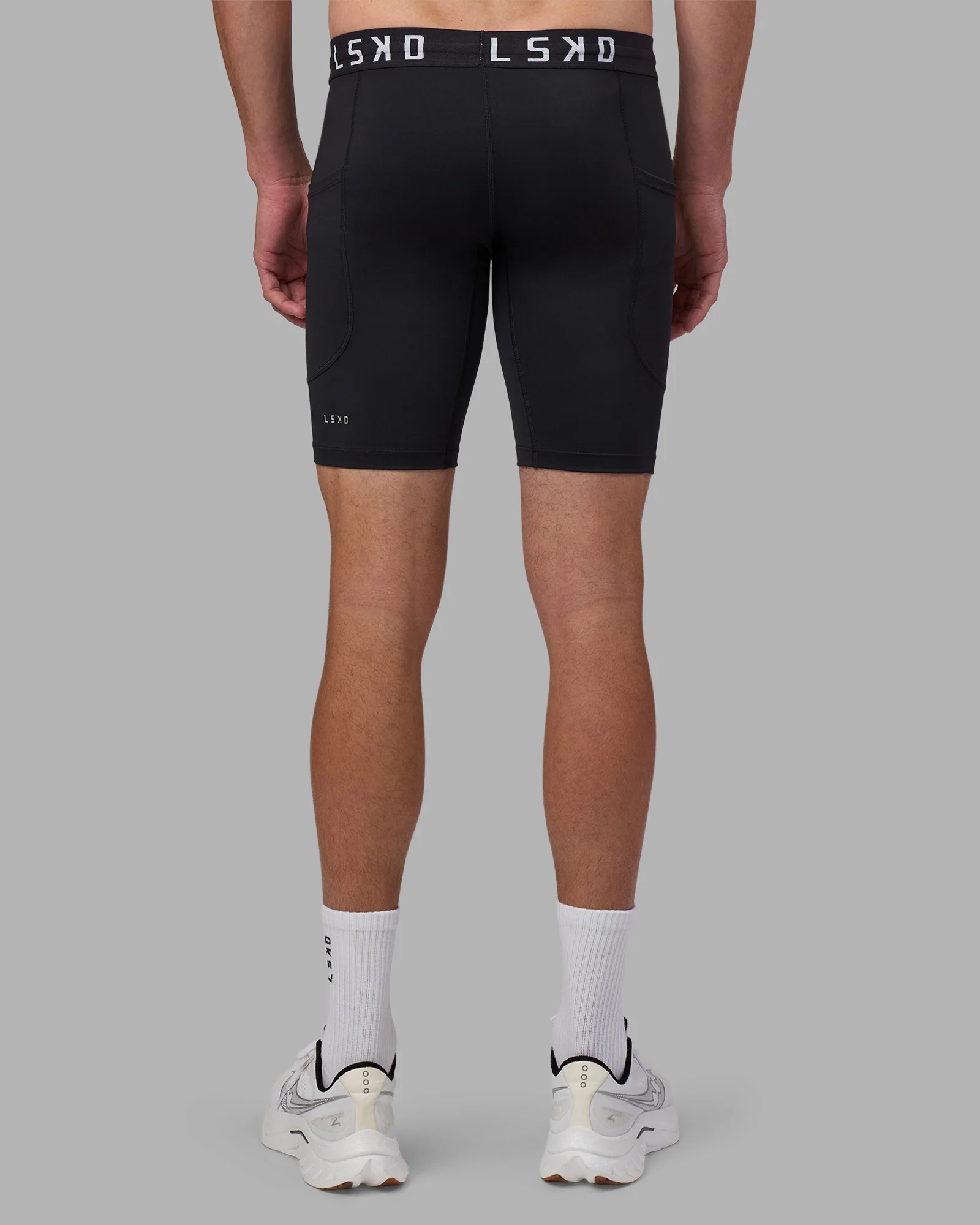 1601-men-s-perform-short-tight-black-5.webp Men's Perform Short Tight - Black