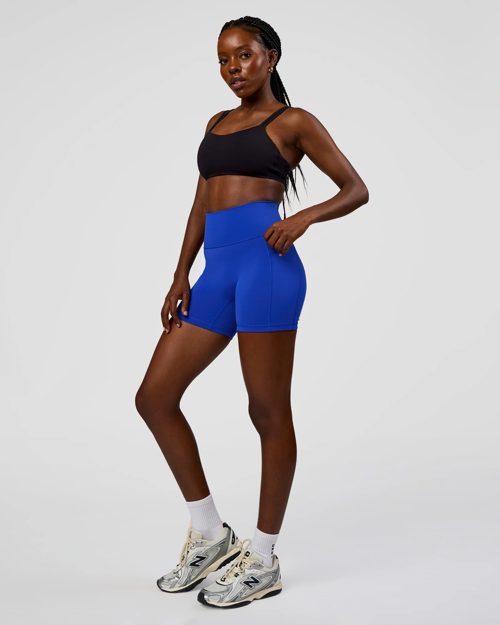 16091-fusion-v-contour-ultra-high-rise-4-short-pockets-electric-indigo-5.webp Fusion V-Contour Ultra High-Rise 4" Short Pockets - Electric Indigo