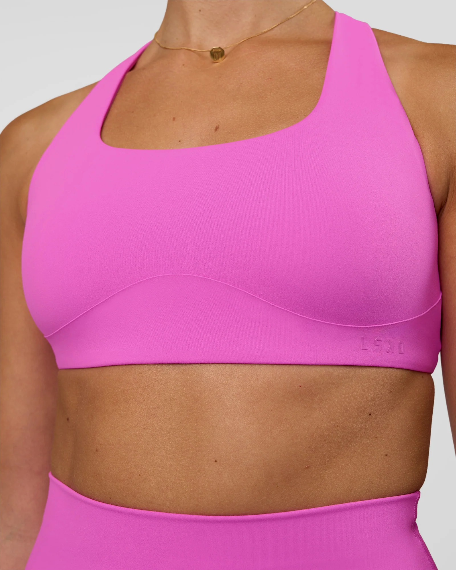 16144-aspire-sports-bra-ultra-fuchsia-4.webp Aspire Sports Bra - Ultra Fuchsia