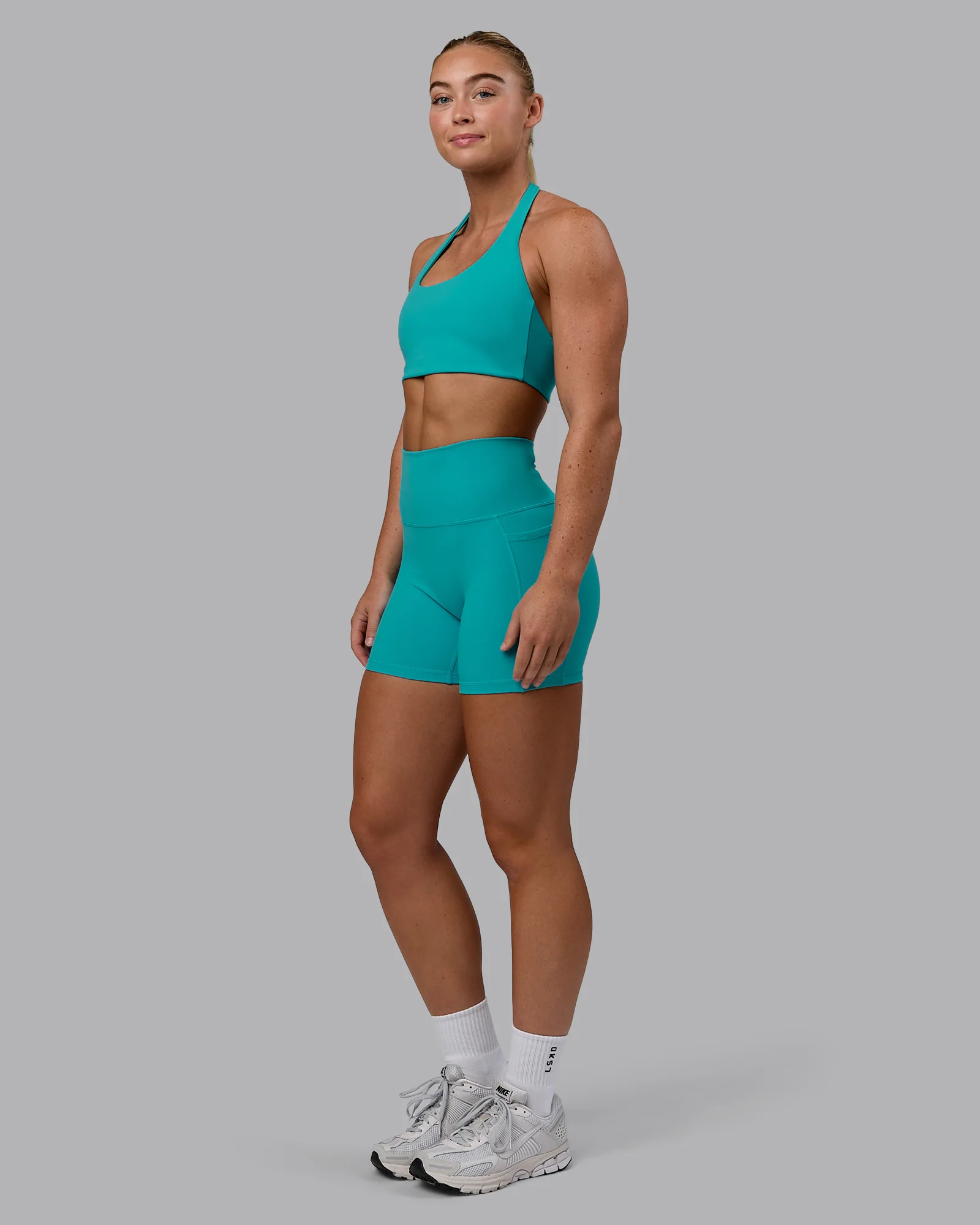 16162-challenger-sports-bra-uplift-blue-5.webp Challenger Sports Bra - Uplift Blue