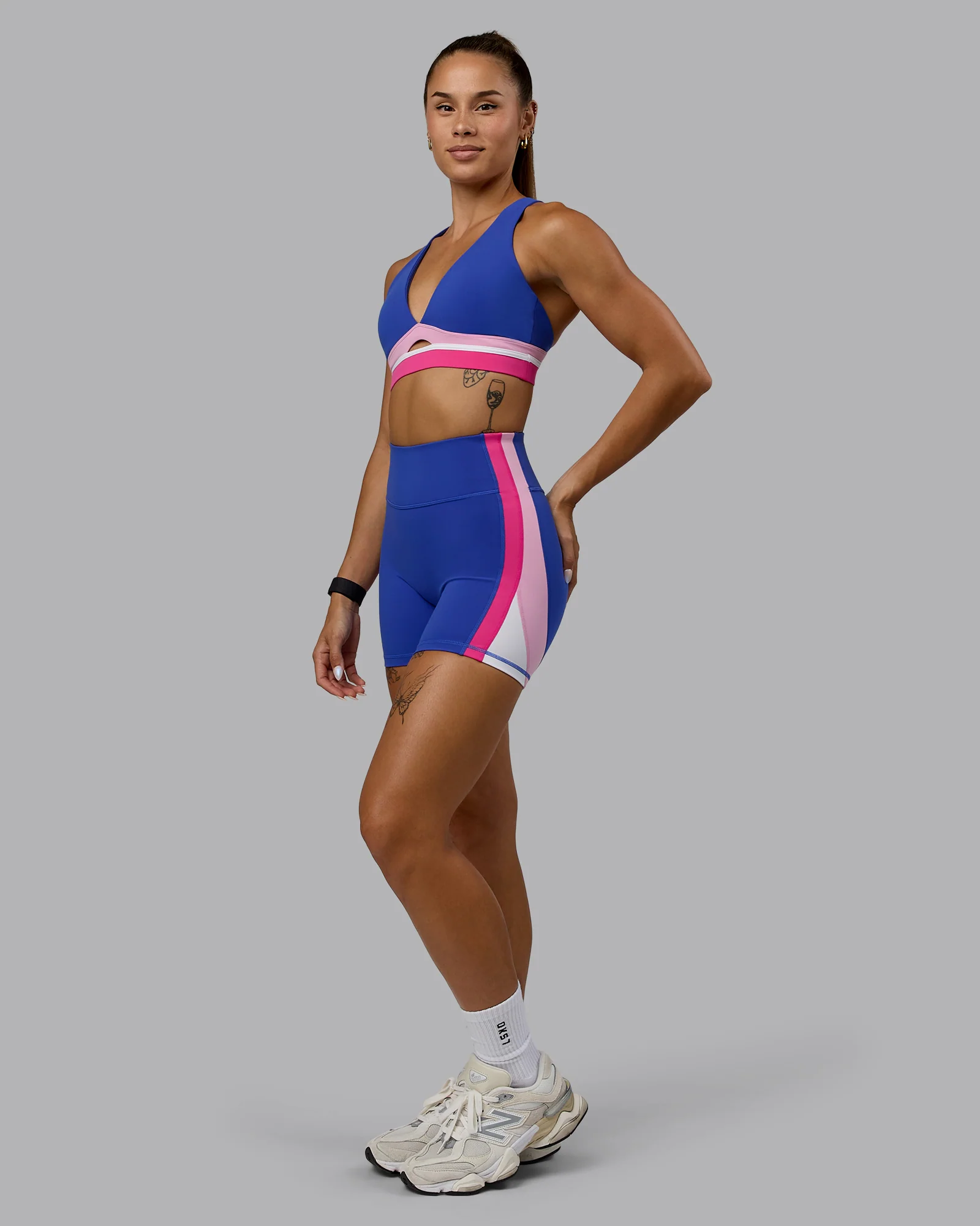 16189-revitalise-sports-bra-power-cobalt-fuchsia-pink-4.webp Revitalise Sports Bra - Power Cobalt-Fuchsia Pink