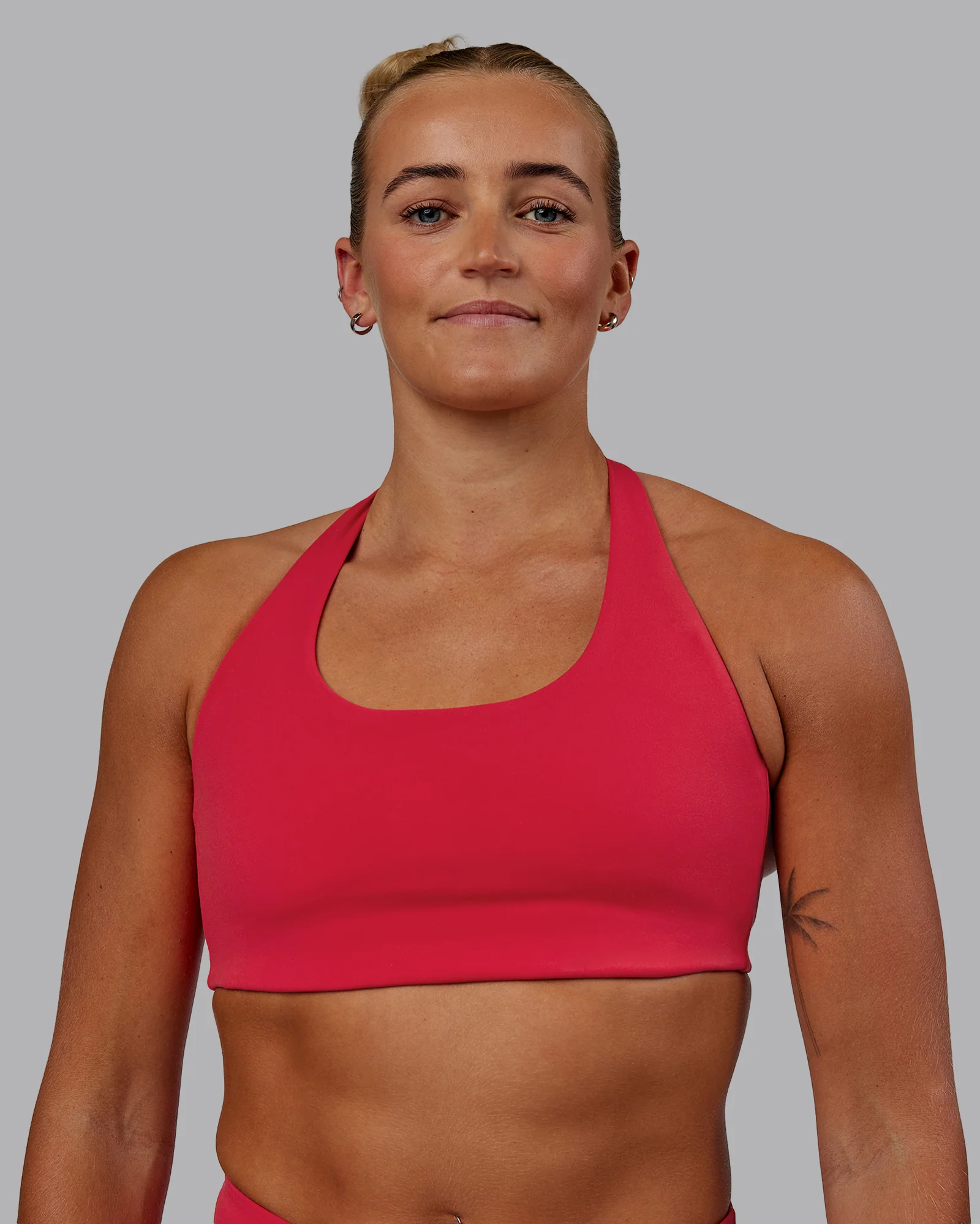 16256-challenger-sports-bra-scarlet-5.webp Challenger Sports Bra - Scarlet