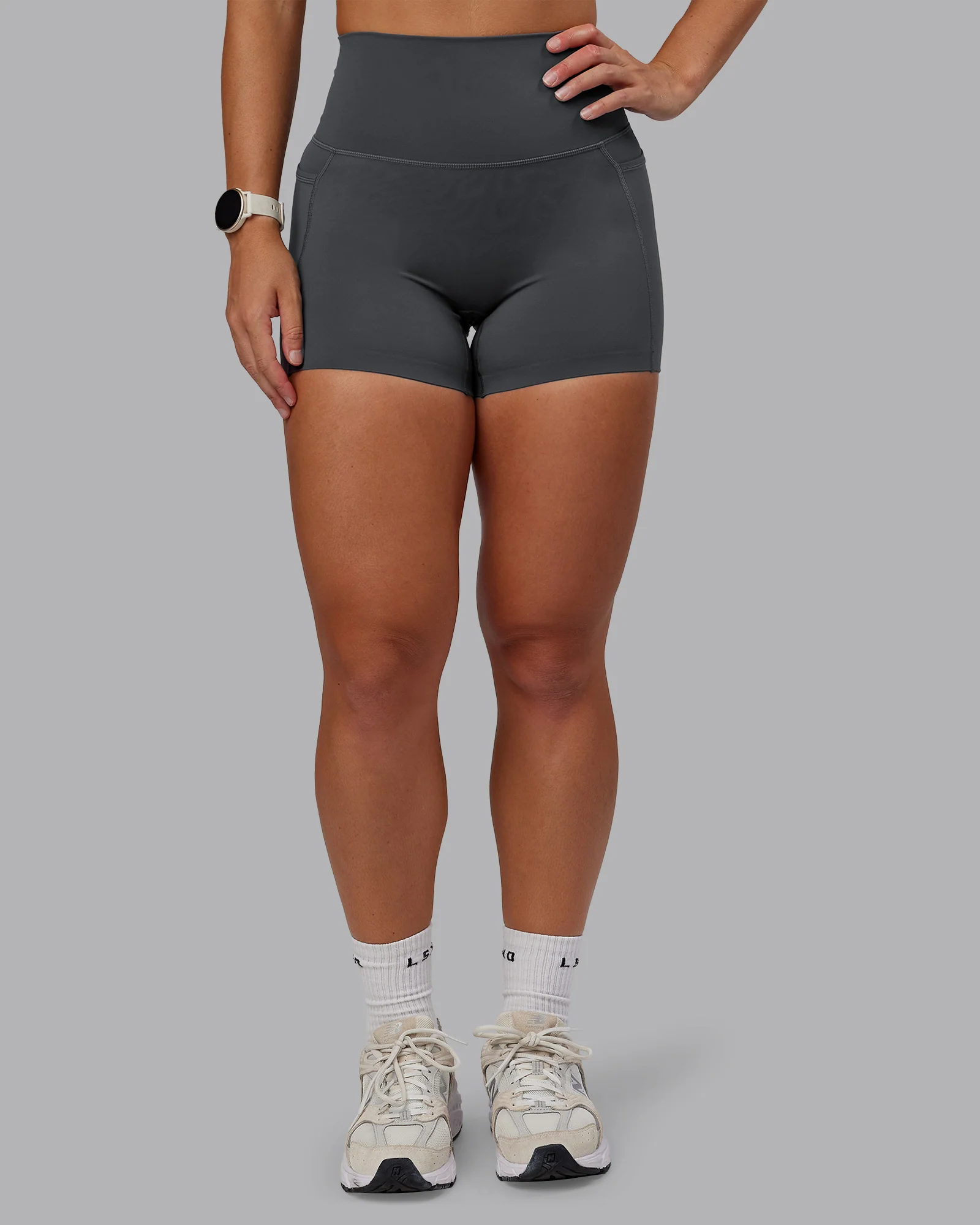 16420-elixir-ultra-high-rise-4-short-pockets-dark-storm-1.webp Elixir Ultra High-Rise 4" Short Pockets - Dark Storm