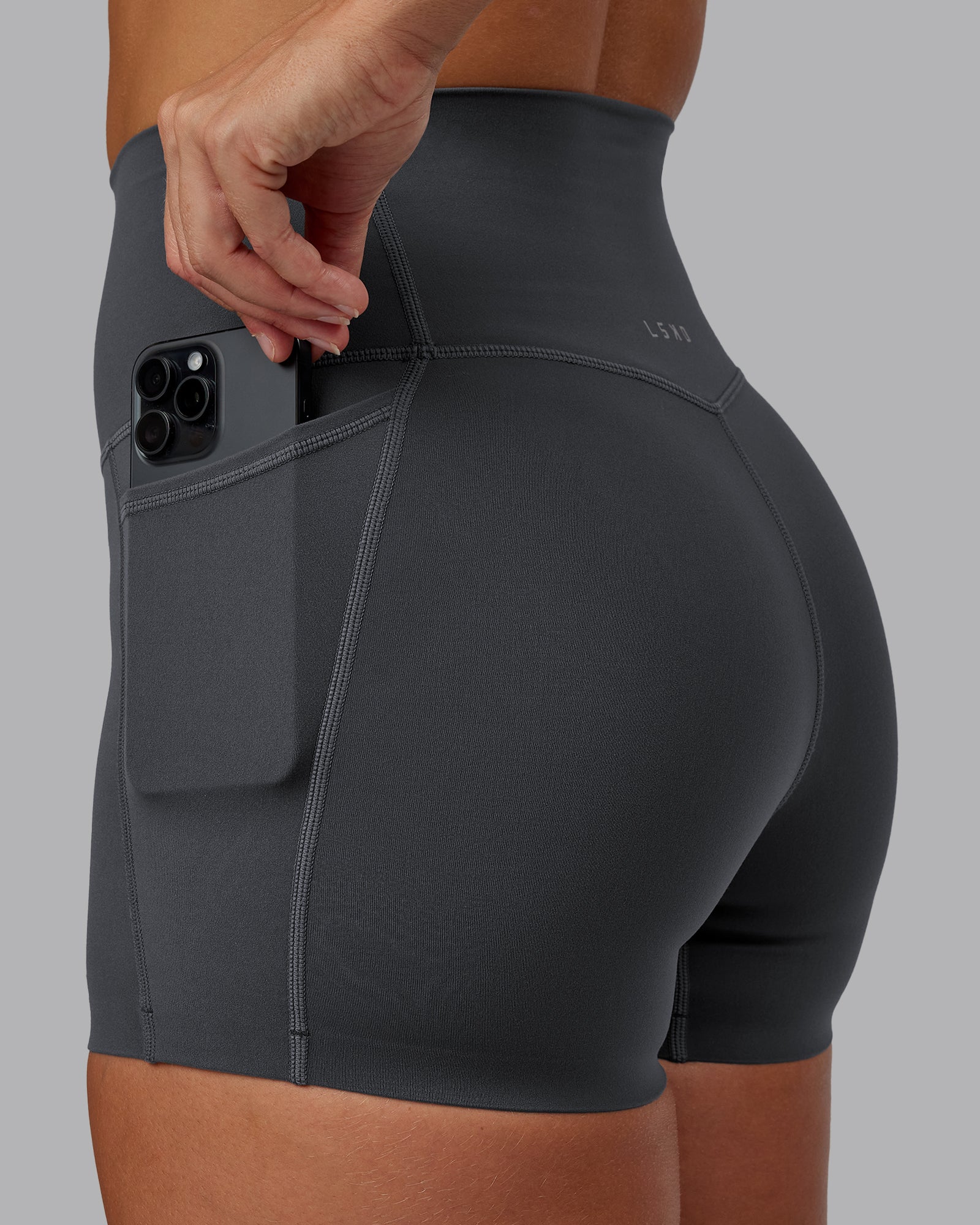 16420-elixir-ultra-high-rise-4-short-pockets-dark-storm-5.jpg Elixir Ultra High-Rise 4" Short Pockets - Dark Storm
