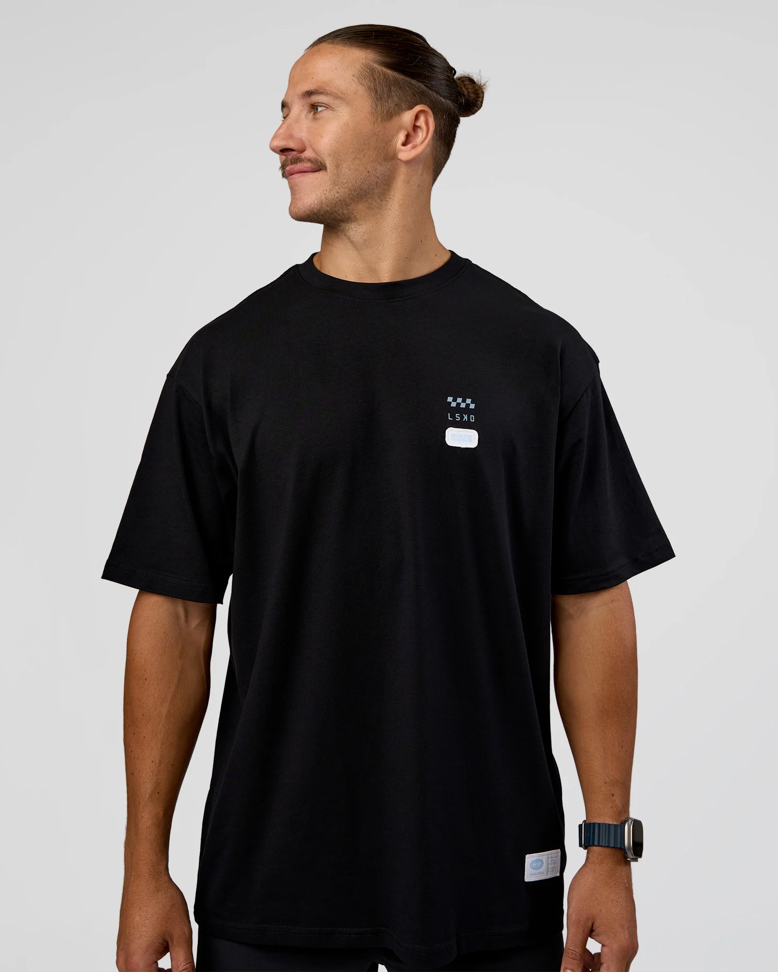 1643-archive-flxcotton-oversized-tee-black-open-air-3.webp Archive FLXCotton Oversized Tee - Black-Open Air