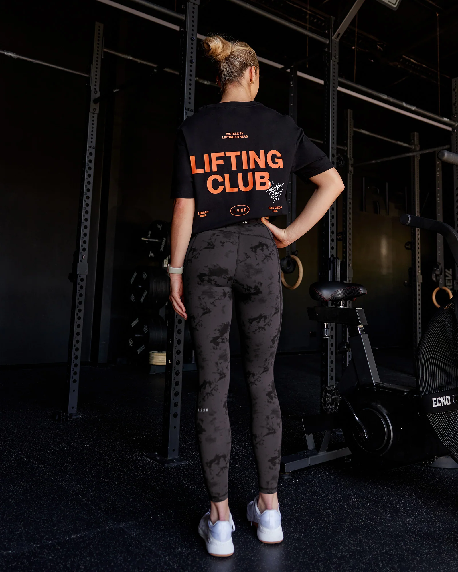 16472-lifting-club-flxcotton-tee-oversize-black-ultra-orange-2.webp Lifting Club FLXCotton Tee Oversize - Black-Ultra Orange