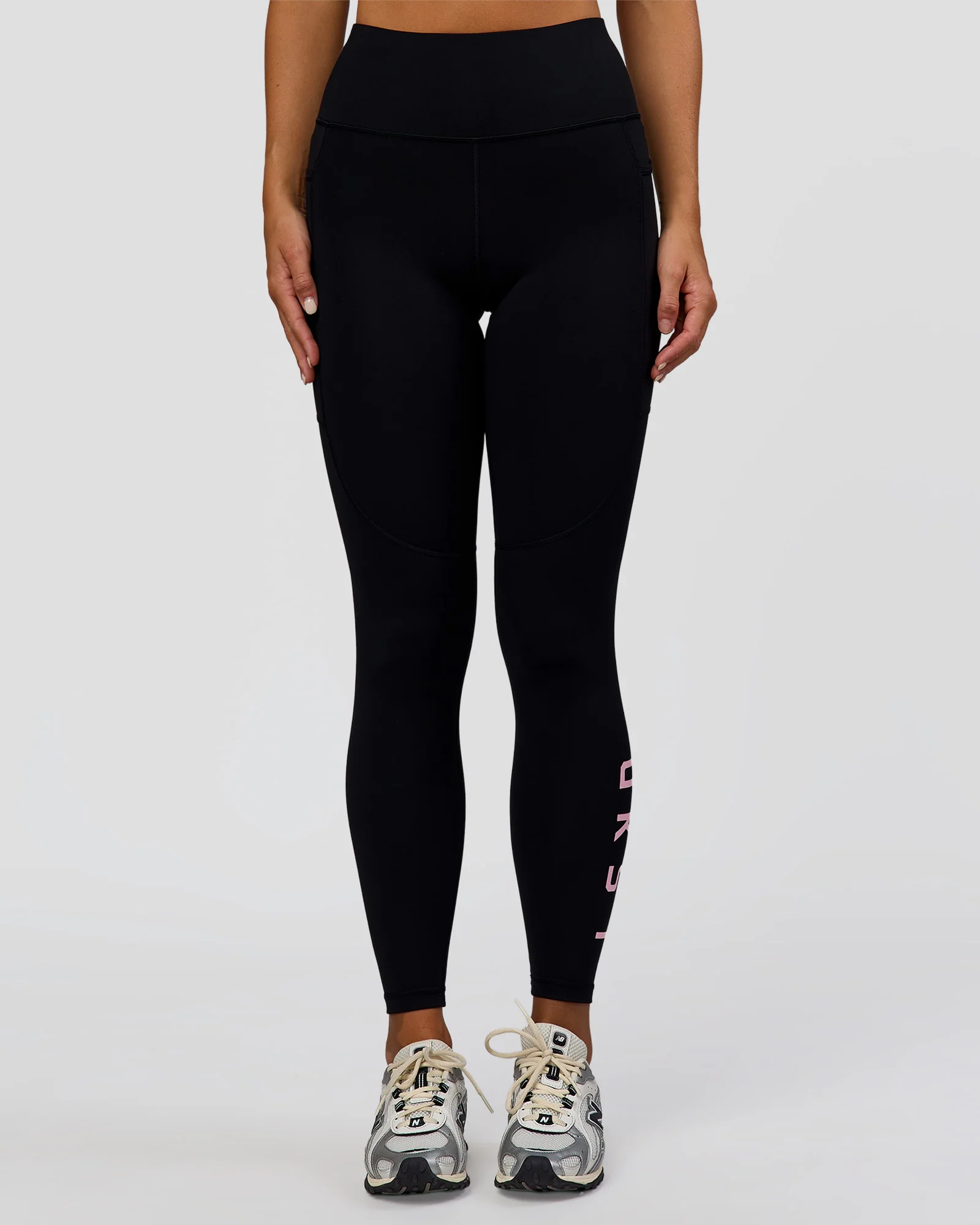 1652-rep-ultra-high-rise-full-length-legging-pockets-black-marshmallow-8.webp Rep Ultra High-Rise Full Length Legging Pockets - Black-Marshmallow