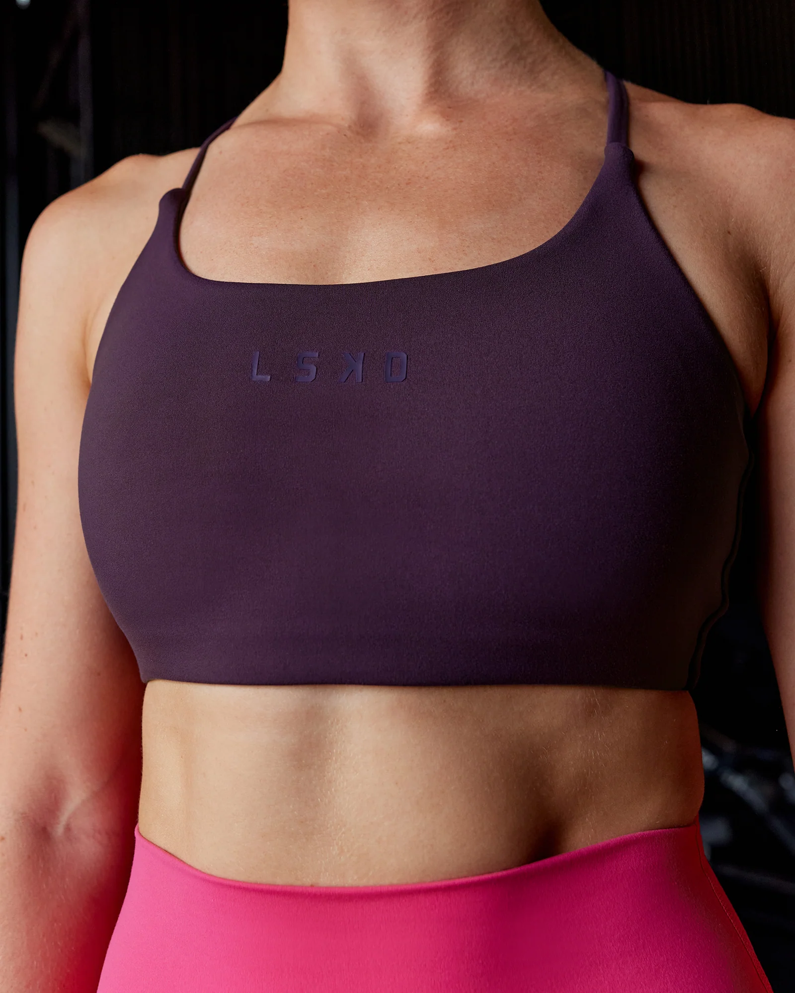 16559-o.g.-twist-sports-bra-midnight-plum-1.webp O.G. Twist Sports Bra - Midnight Plum
