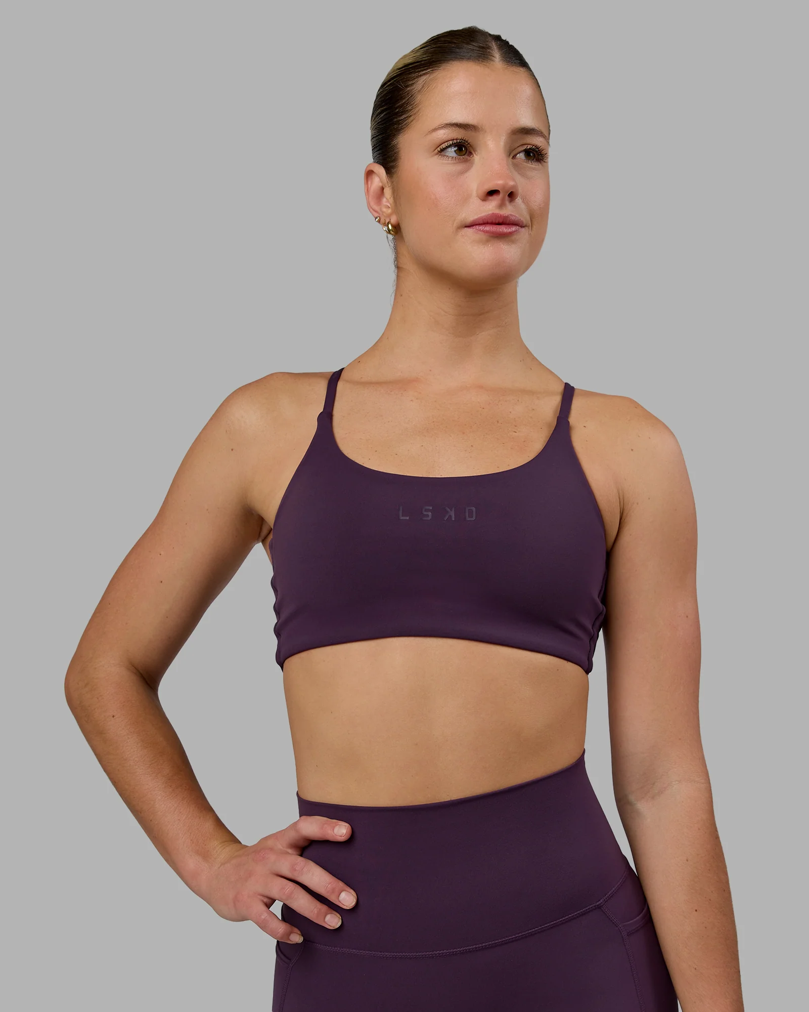 16559-o.g.-twist-sports-bra-midnight-plum-3.webp O.G. Twist Sports Bra - Midnight Plum