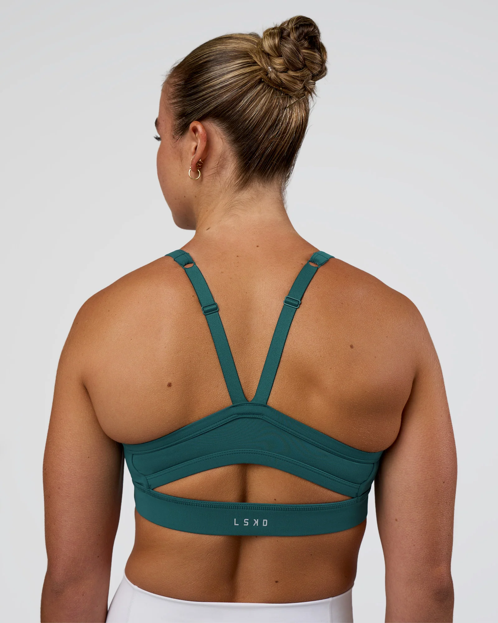 16577-momentum-sports-bra-transformative-teal-1.webp Momentum Sports Bra - Transformative Teal