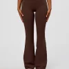 166-fusion-v-contour-high-rise-flared-legging-pockets-hot-chocolate-9.webp Fusion V-Contour High-Rise Flared Legging Pockets - Hot Chocolate