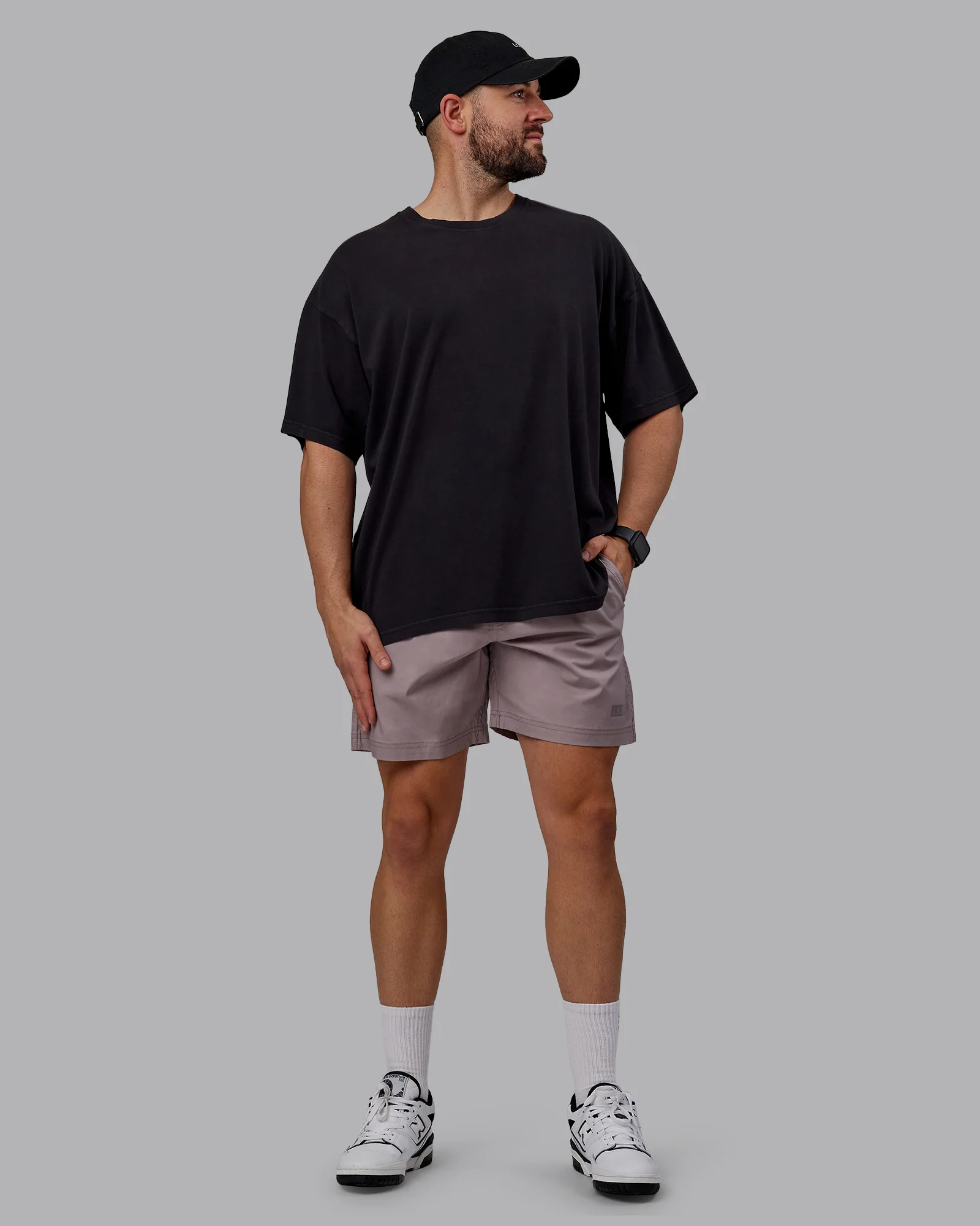 1661-pressure-washed-heavyweight-oversize-tee-black-white-4.webp Pressure Washed Heavyweight Oversize Tee - Black-White