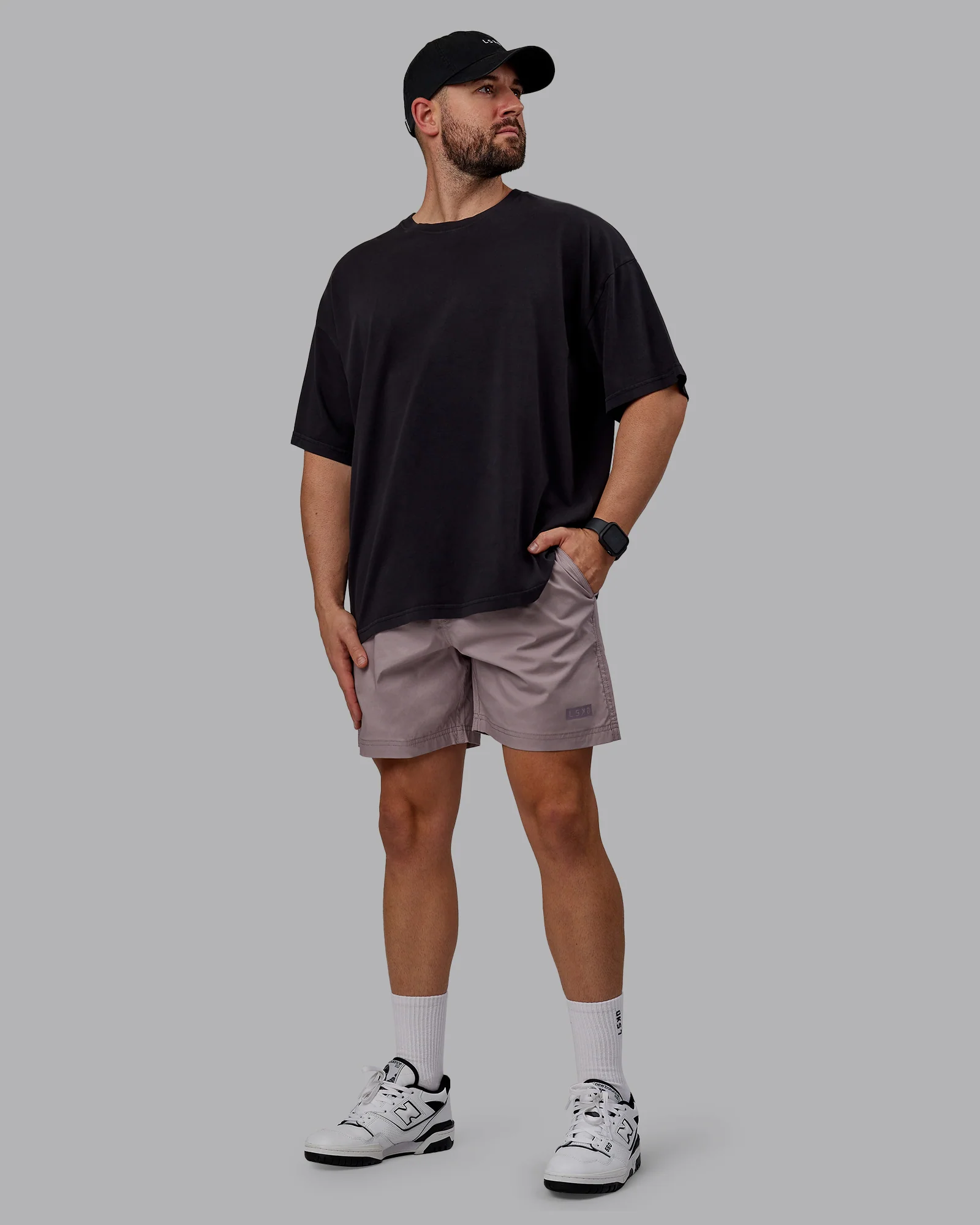 1661-pressure-washed-heavyweight-oversize-tee-black-white-6.webp Pressure Washed Heavyweight Oversize Tee - Black-White