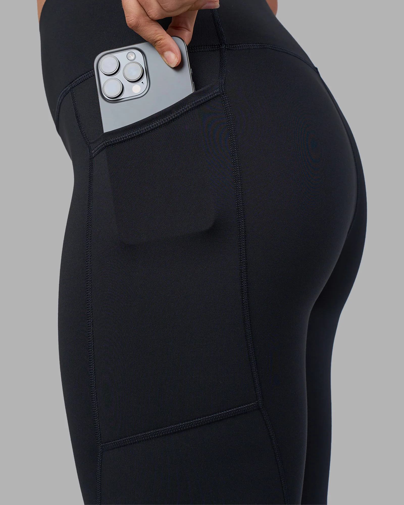 16613-rep-ultra-high-rise-full-length-legging-pockets-black-blue-atoll-3.webp Rep Ultra High-Rise Full Length Legging Pockets - Black-Blue Atoll