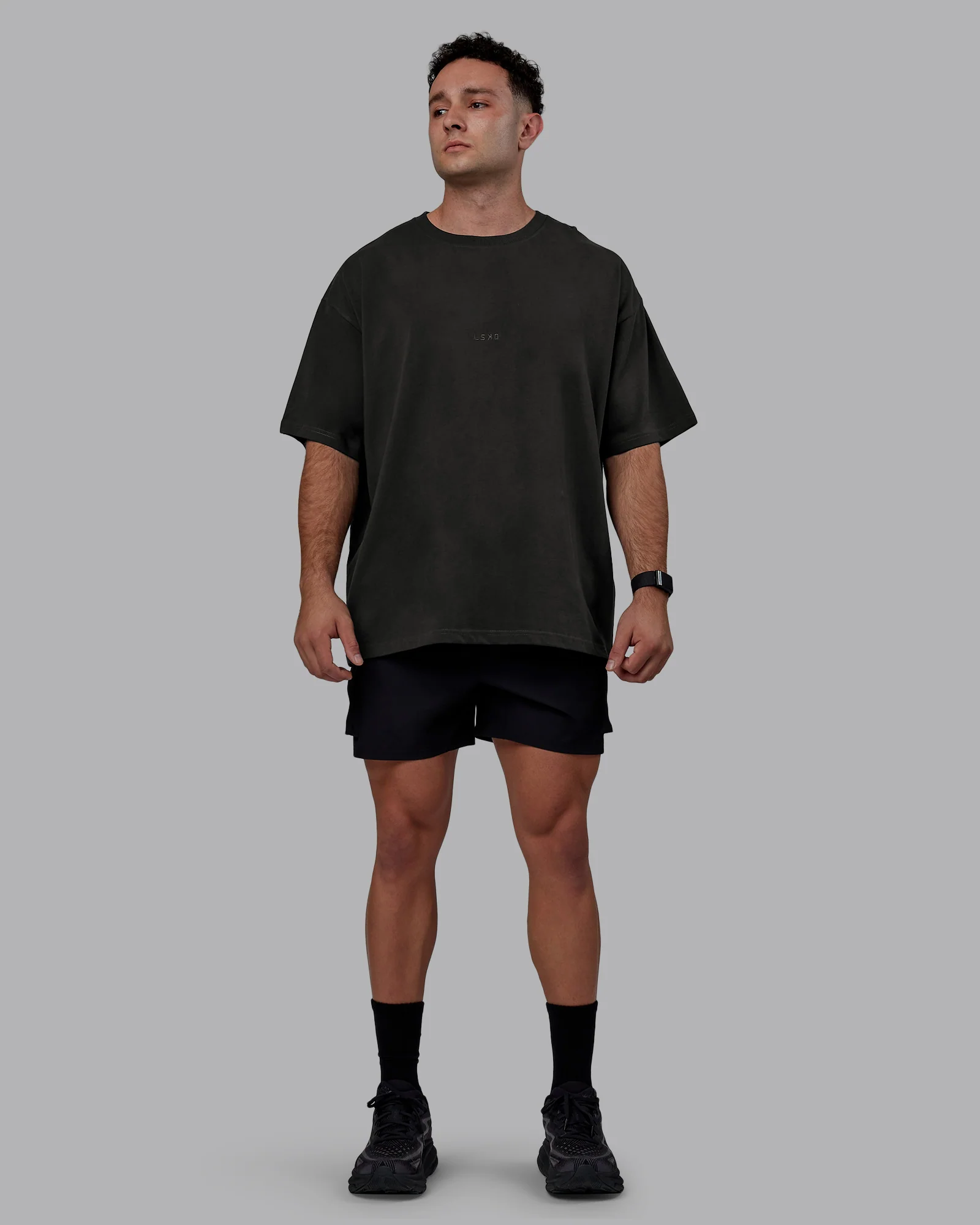 16648-mvp-heavyweight-tee-oversize-pirate-black-6.webp MVP Heavyweight Tee Oversize - Pirate Black