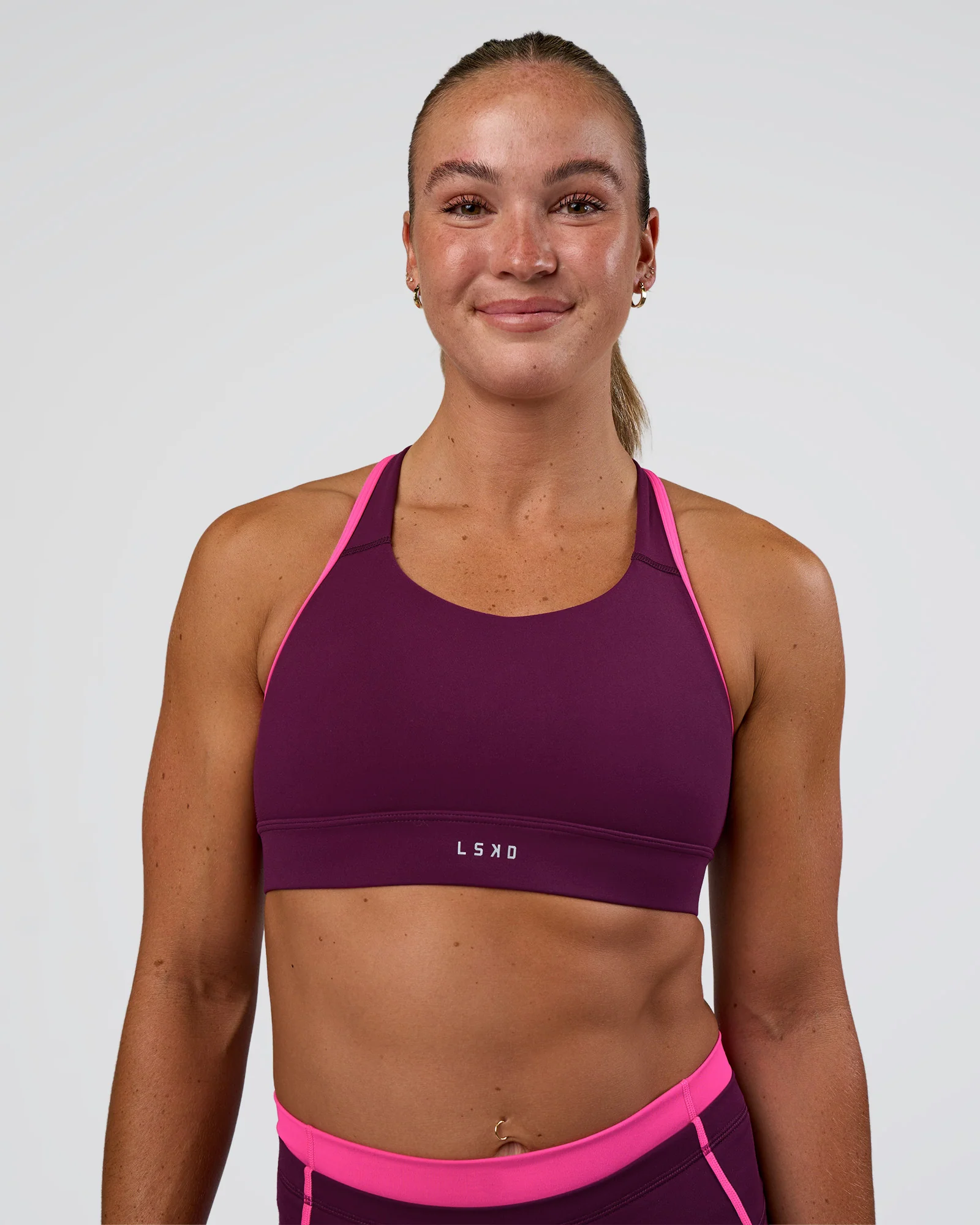 16722-distinction-sports-bra-2.0-plum-caspia-ultra-pink-1.webp Distinction Sports Bra 2.0 - Plum Caspia-Ultra Pink