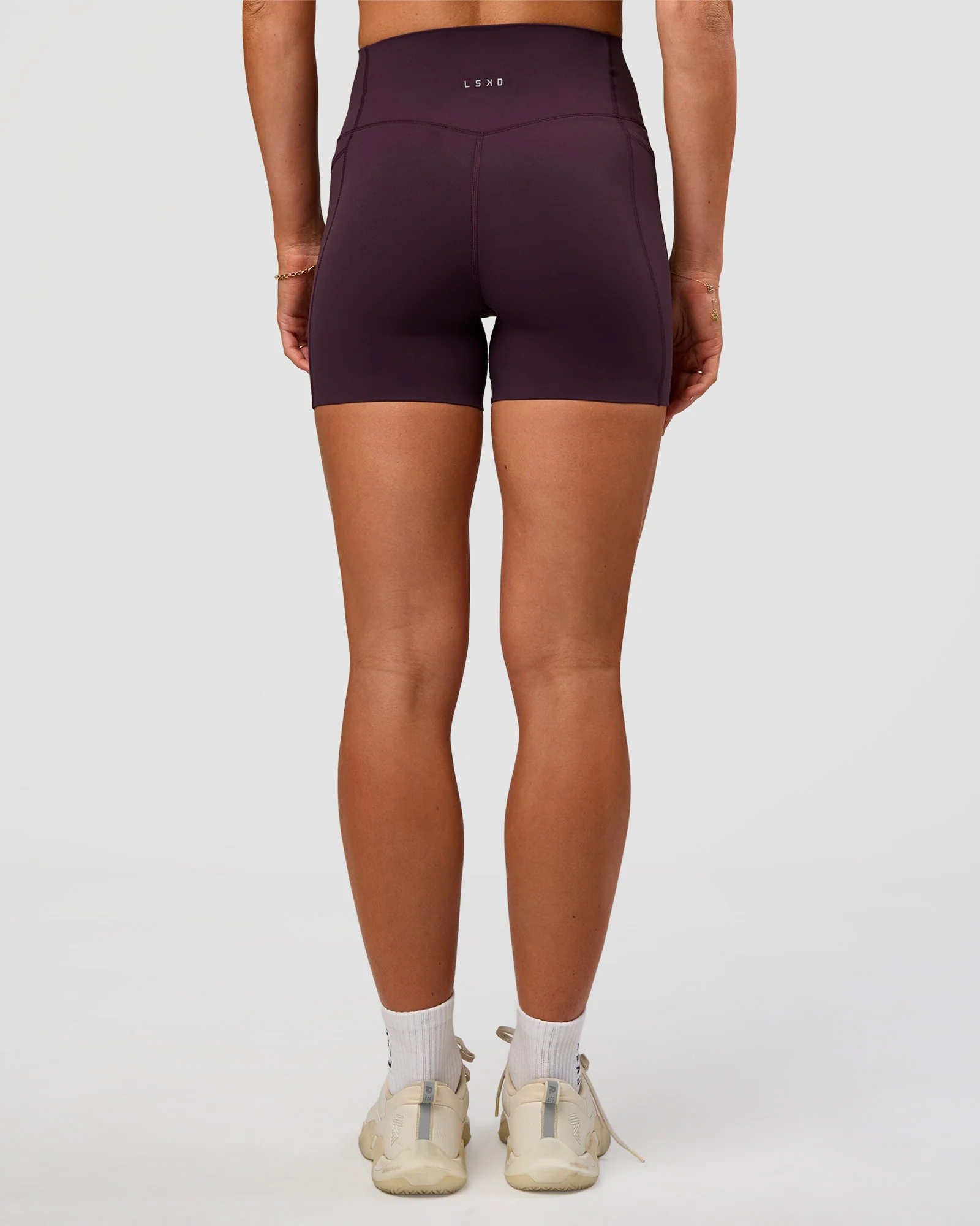 16972-elixir-ultra-high-rise-4-short-pockets-midnight-plum-7.webp Elixir Ultra High-Rise 4" Short Pockets - Midnight Plum
