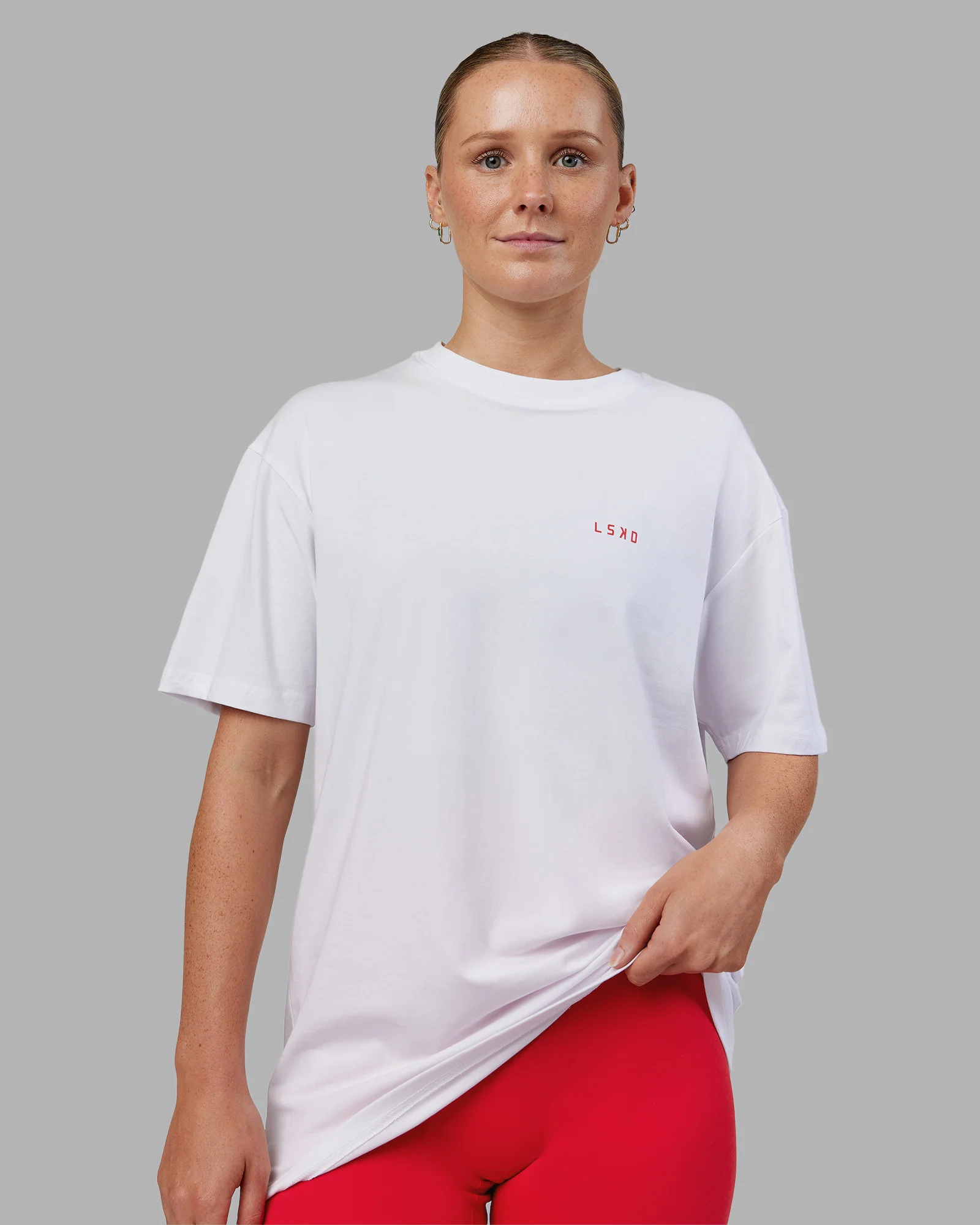 17008-dare-to-think-flxcotton-tee-oversize-white-scarlet-4.webp Dare To Think FLXCotton Tee Oversize - White-Scarlet