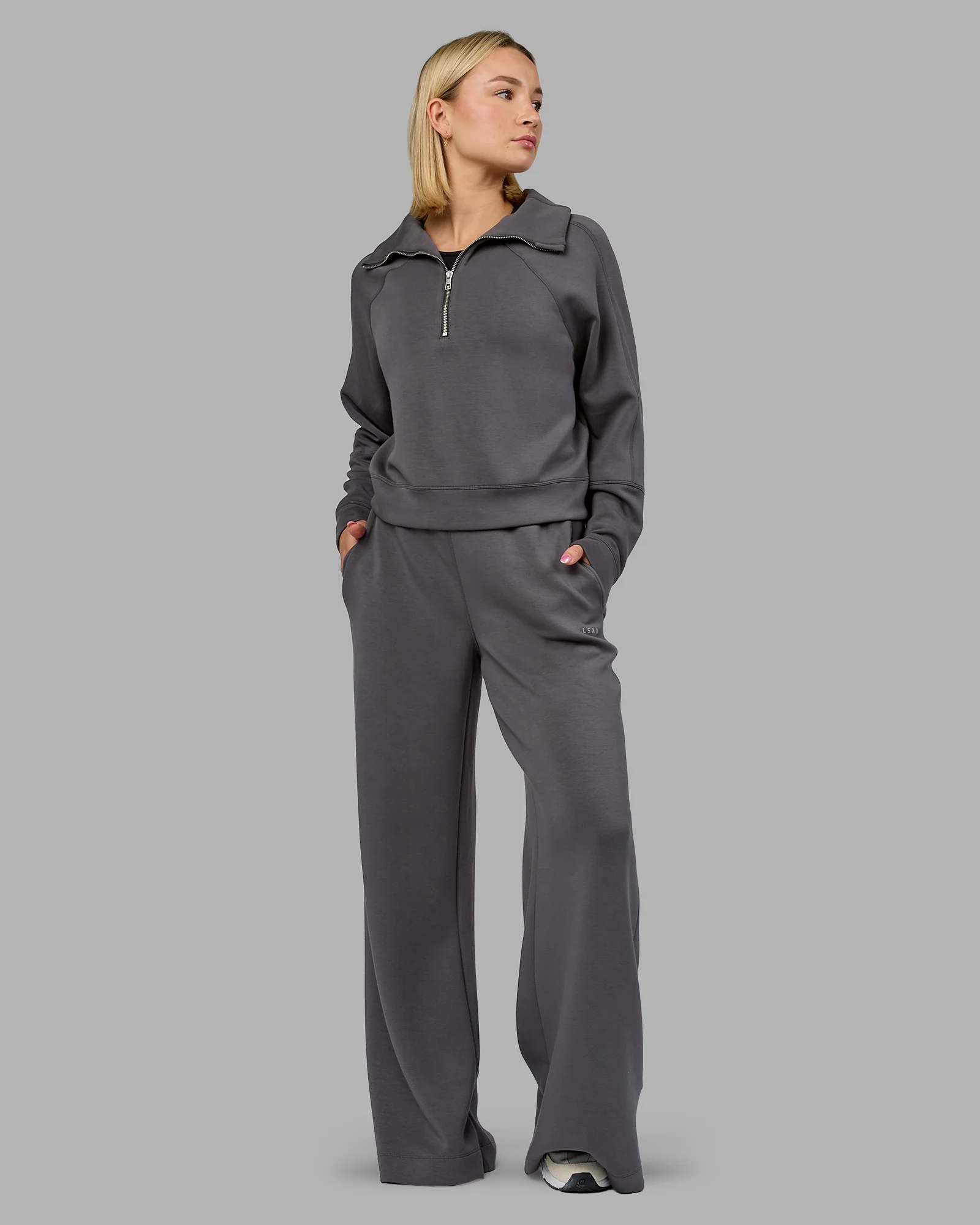 17043-elevate-softtouch-1-2-zip-sweater-asphalt-3.webp Elevate SoftTouch 1/2 Zip Sweater - Asphalt