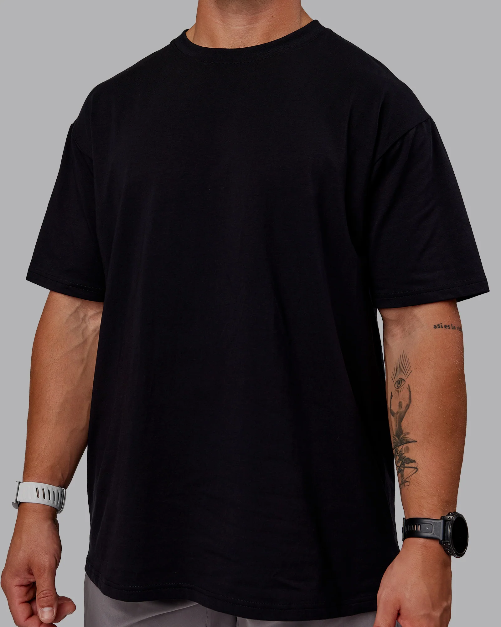17086-sara-get-tla-skal-unisex-flxcotton-oversize-tee-black-white-10.webp Sara GET ÆTLA SKAL Unisex FLXCotton Oversize Tee - Black-White
