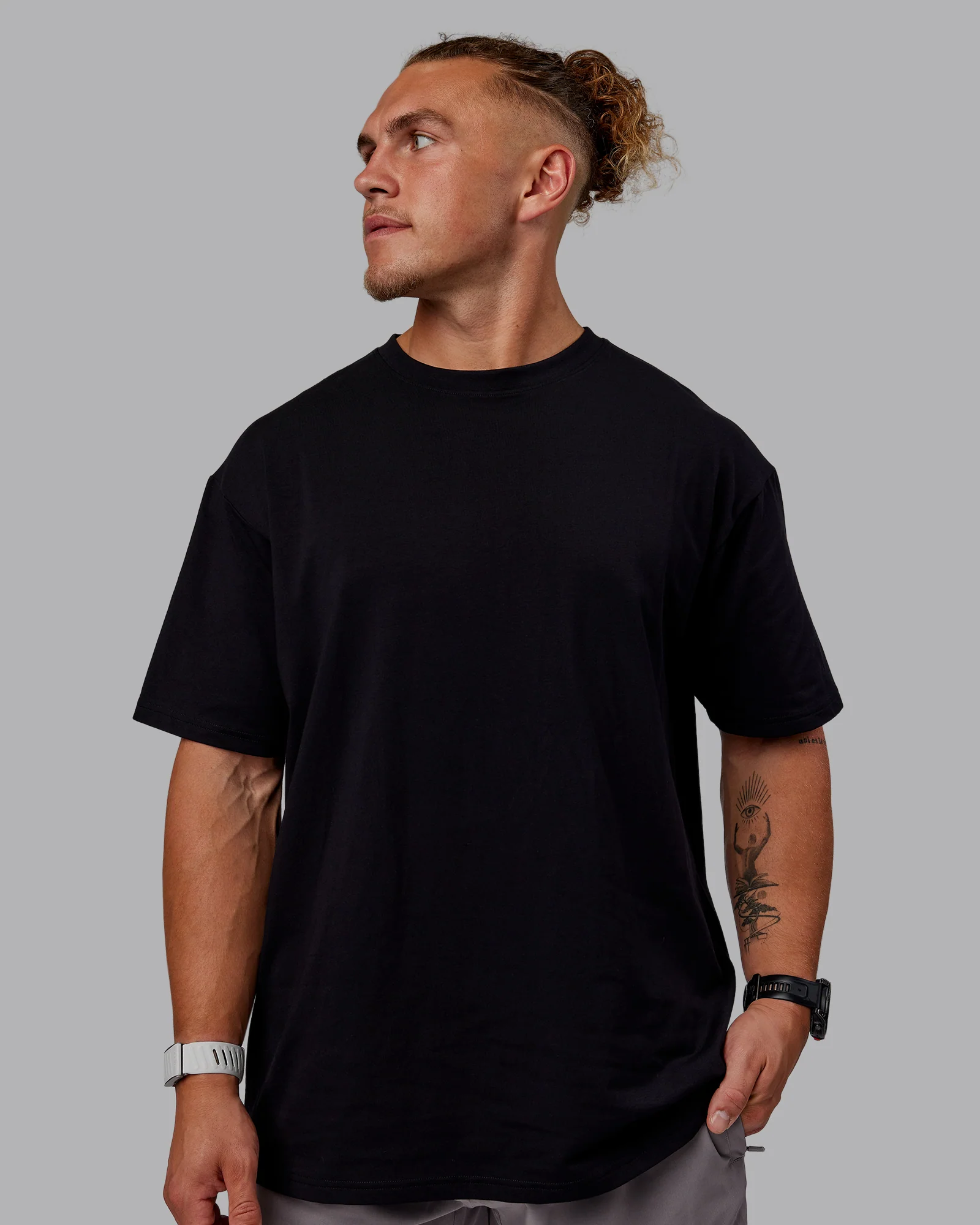 17086-sara-get-tla-skal-unisex-flxcotton-oversize-tee-black-white-4.webp Sara GET ÆTLA SKAL Unisex FLXCotton Oversize Tee - Black-White