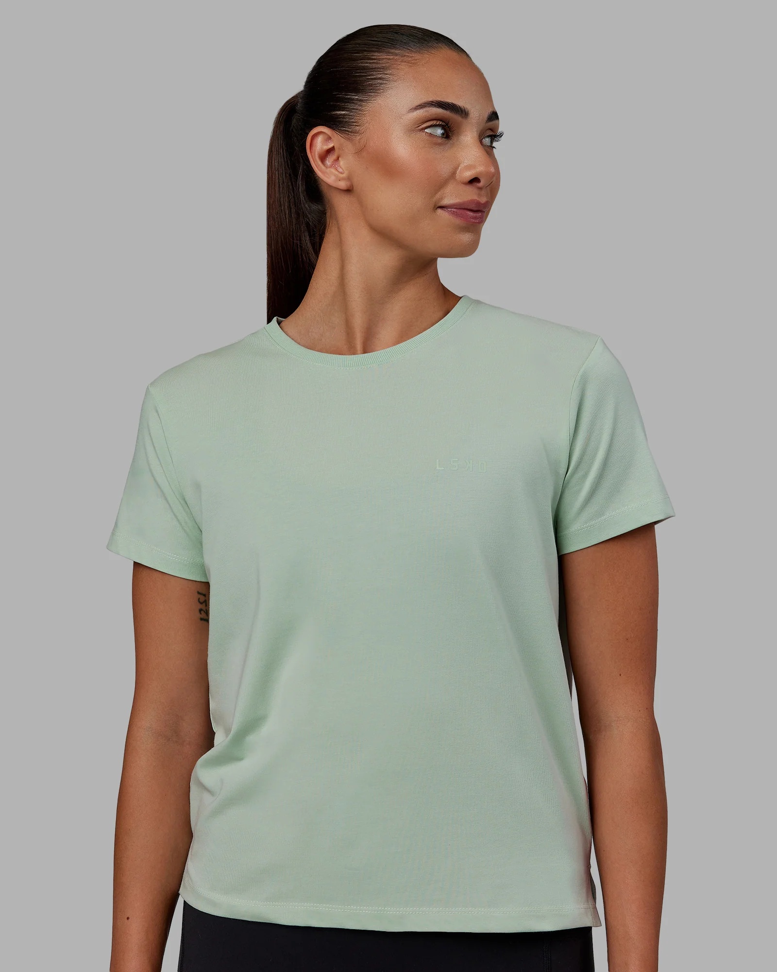 17210-deluxe-pimaflx-tee-surf-spray-2.webp Deluxe PimaFLX Tee - Surf Spray