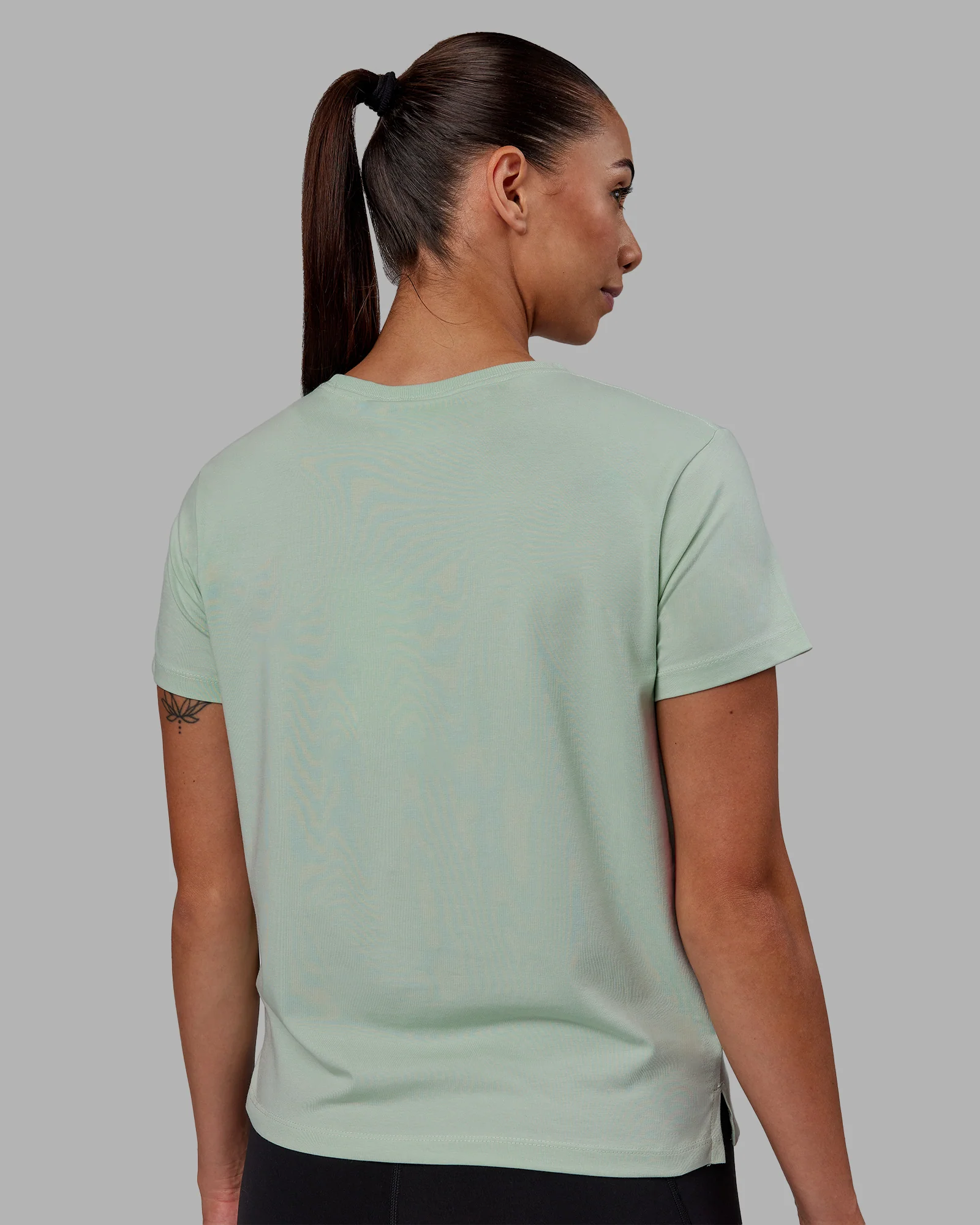 17210-deluxe-pimaflx-tee-surf-spray-3.webp Deluxe PimaFLX Tee - Surf Spray