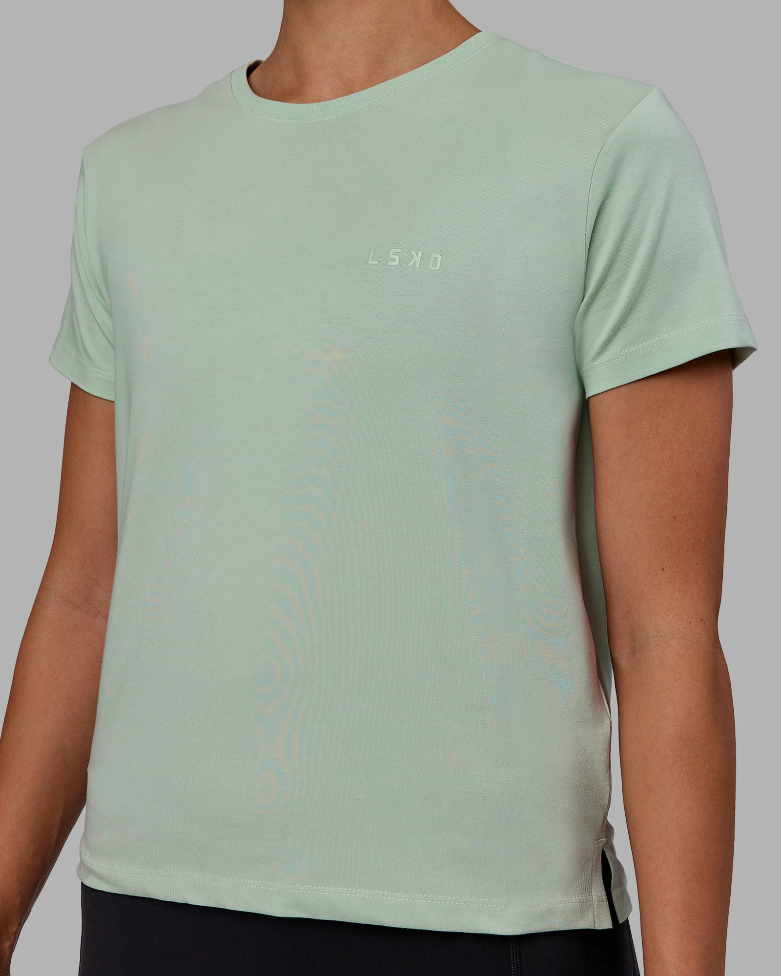 17210-deluxe-pimaflx-tee-surf-spray-4.webp Deluxe PimaFLX Tee - Surf Spray