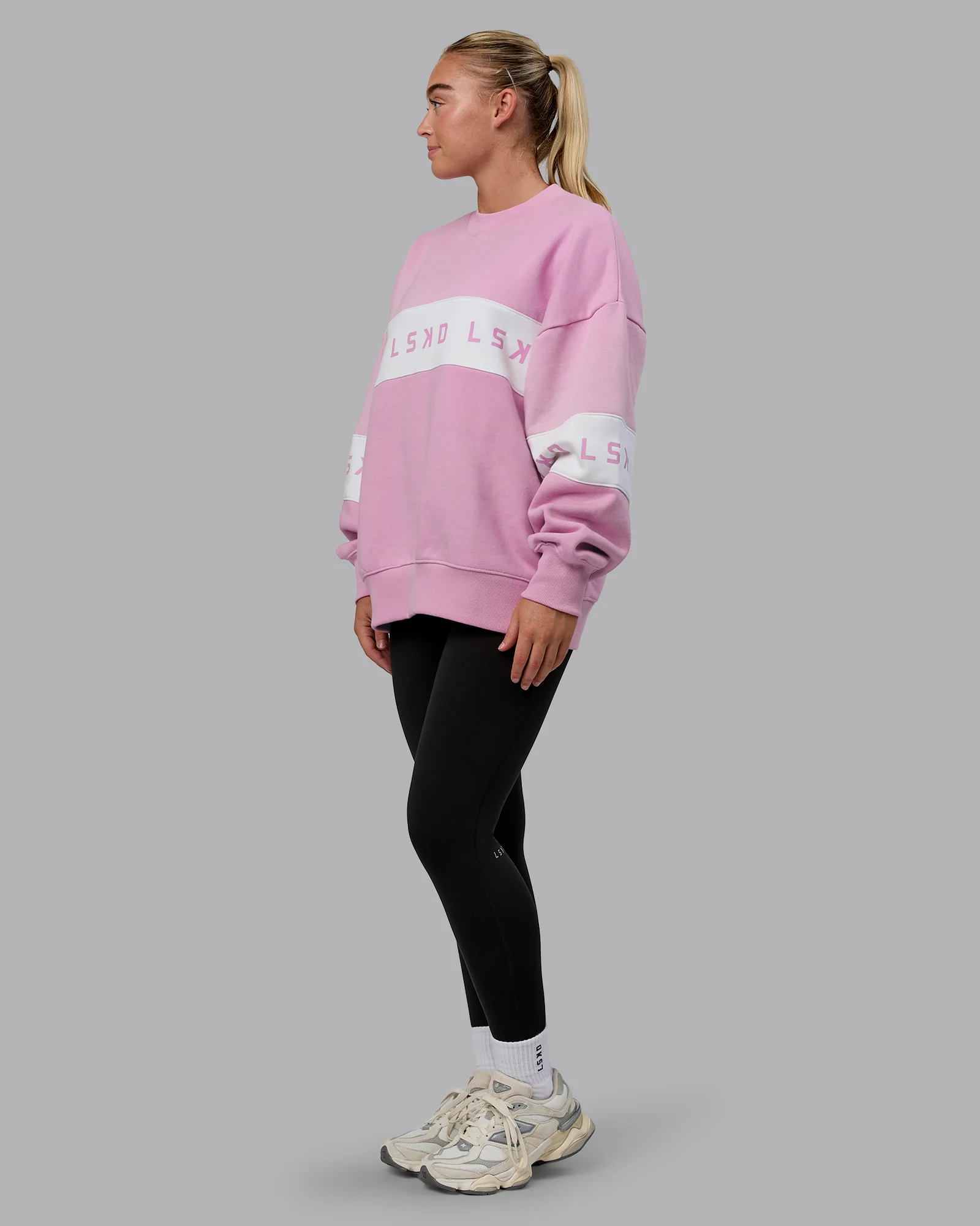 17291-disc-oversized-sweater-multi-bubblegum-5.webp Disc Oversized Sweater - Multi-Bubblegum