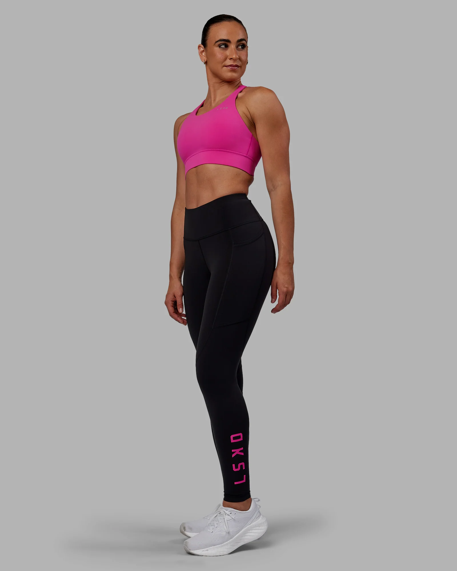 17300-rep-ultra-high-rise-full-length-legging-pockets-black-fuchsia-pink-5.webp Rep Ultra High-Rise Full Length Legging Pockets - Black-Fuchsia Pink