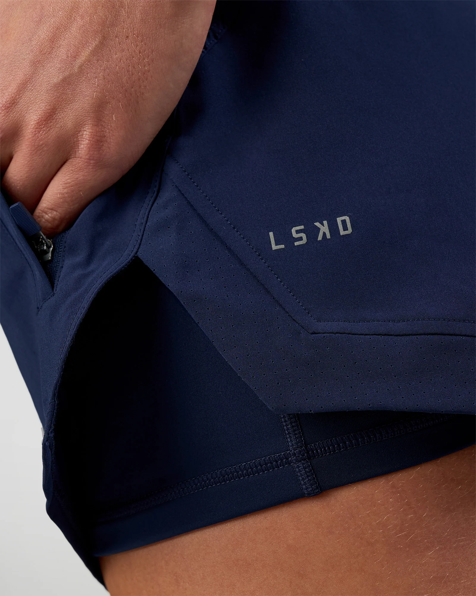 17318-challenger-3-lined-performance-short-future-navy-10.webp Challenger 3" Lined Performance Short - Future Navy
