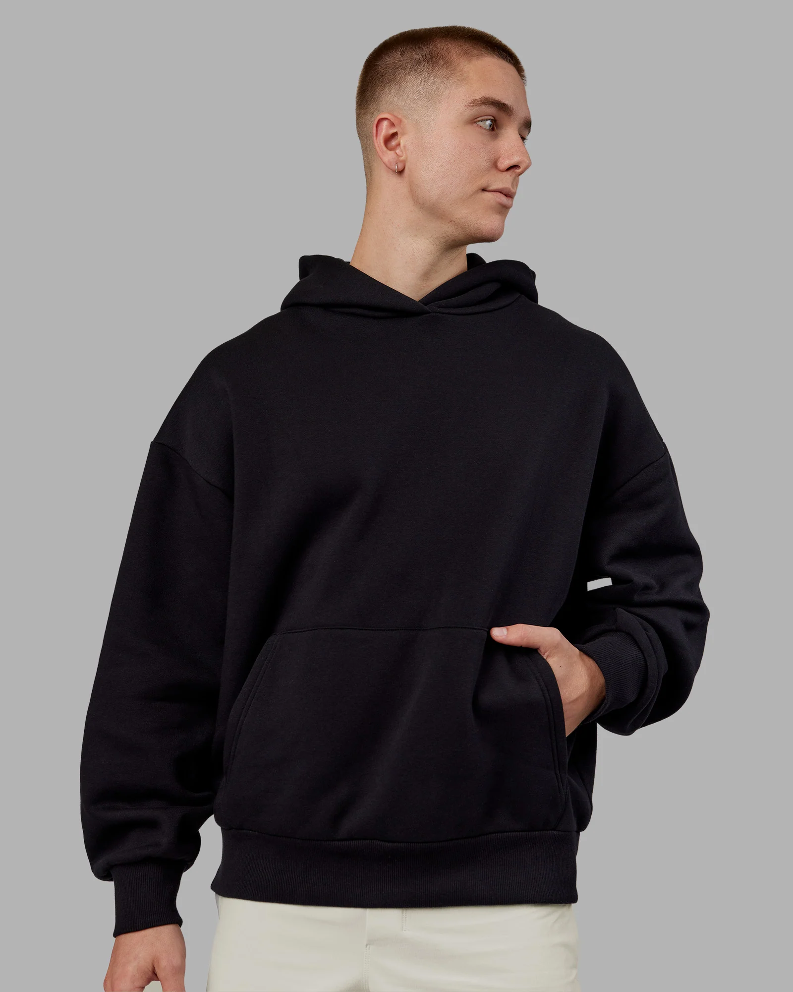 17327-rise-lift-hoodie-oversized-black-white-3.webp Rise & Lift Hoodie Oversized - Black-White