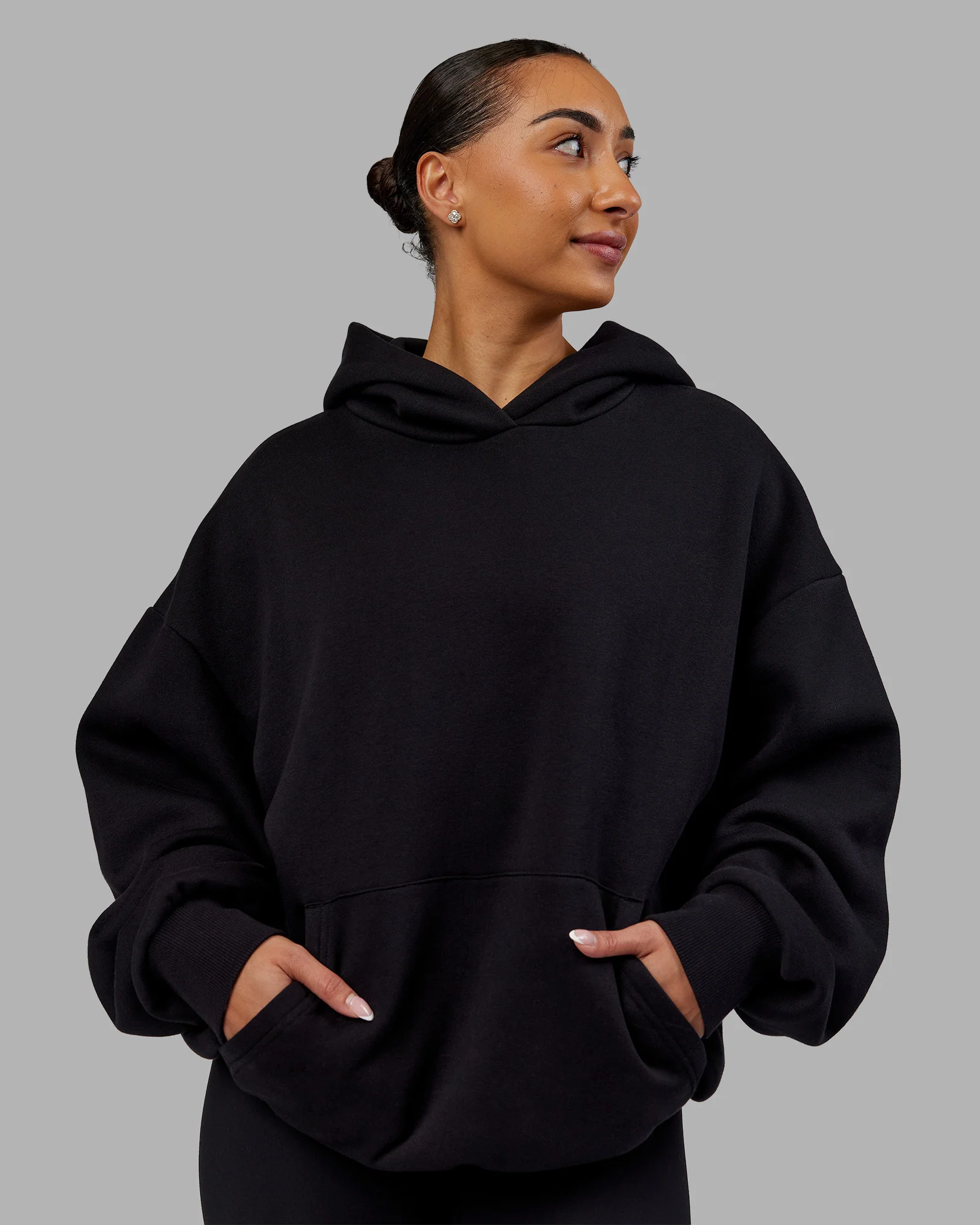 17327-rise-lift-hoodie-oversized-black-white-4.webp Rise & Lift Hoodie Oversized - Black-White