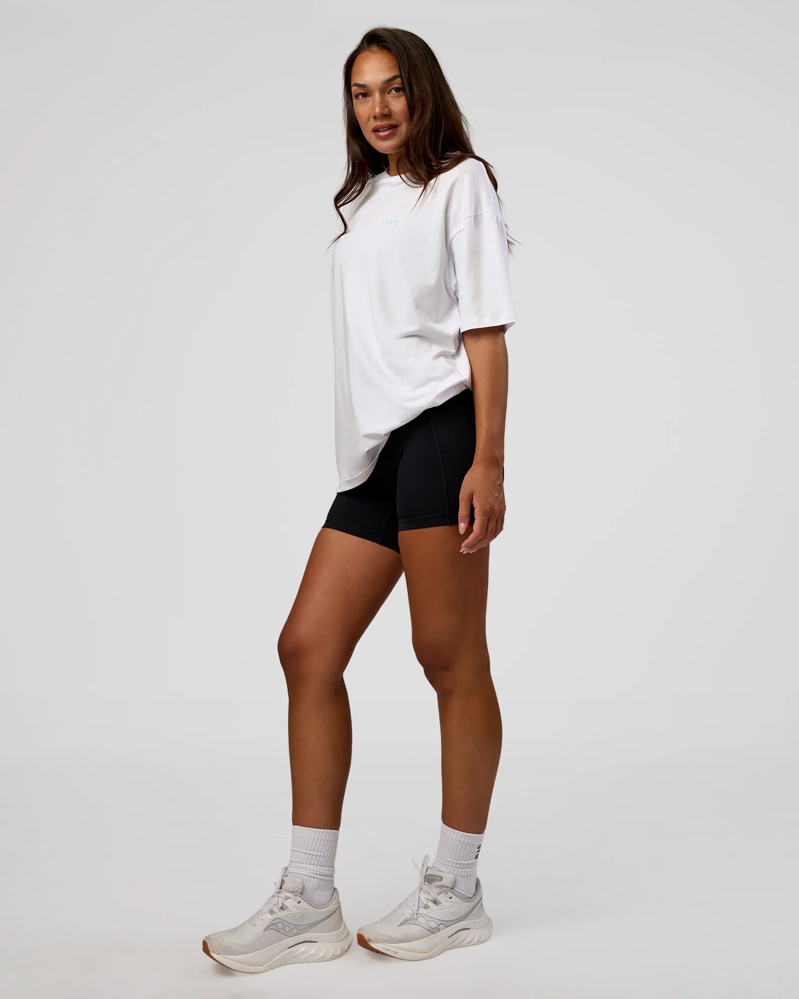 17424-high-run-flxcotton-oversized-tee-white-jelly-mint-11.webp High Run FLXCotton Oversized Tee - White-Jelly Mint