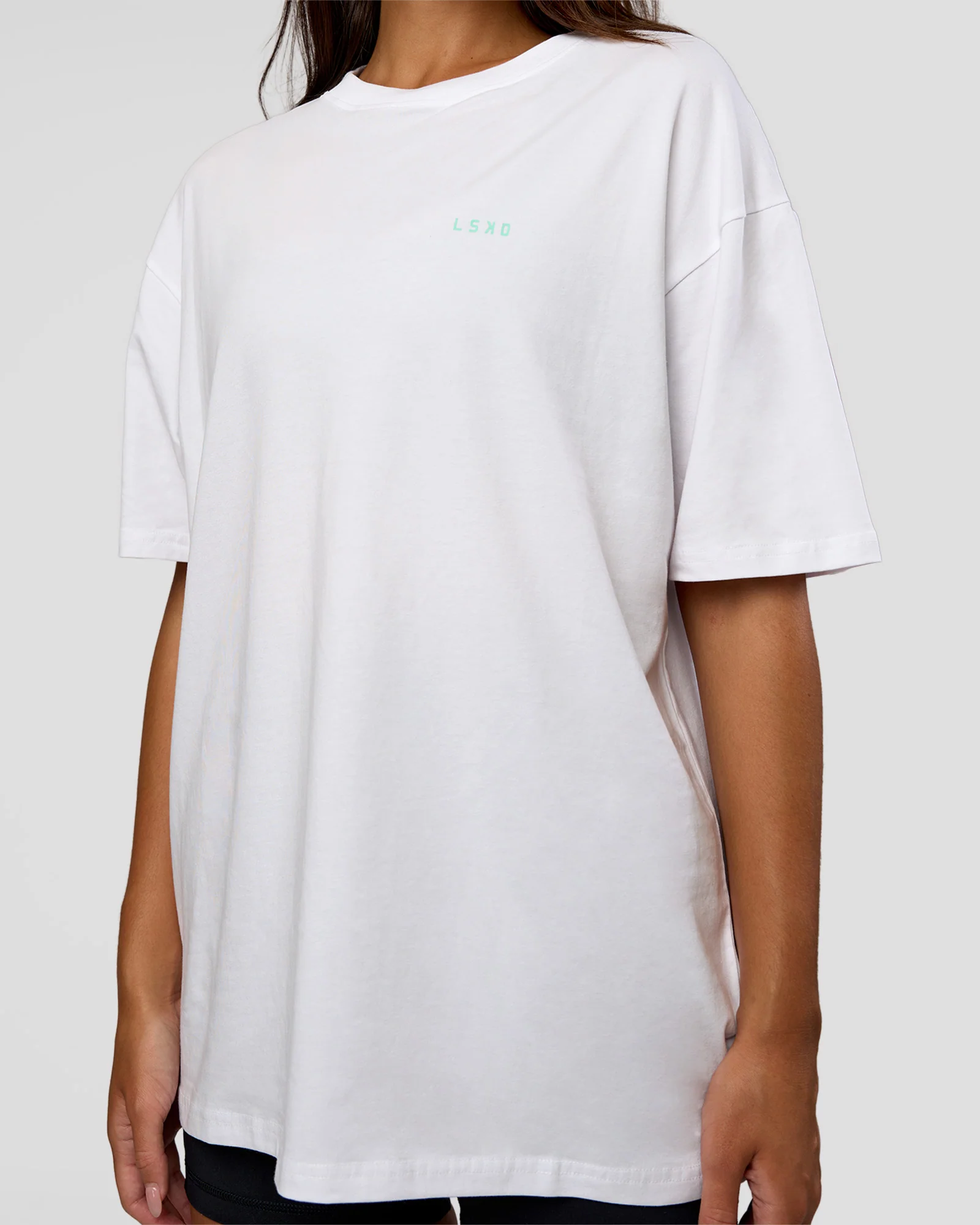 17424-high-run-flxcotton-oversized-tee-white-jelly-mint-9.webp High Run FLXCotton Oversized Tee - White-Jelly Mint