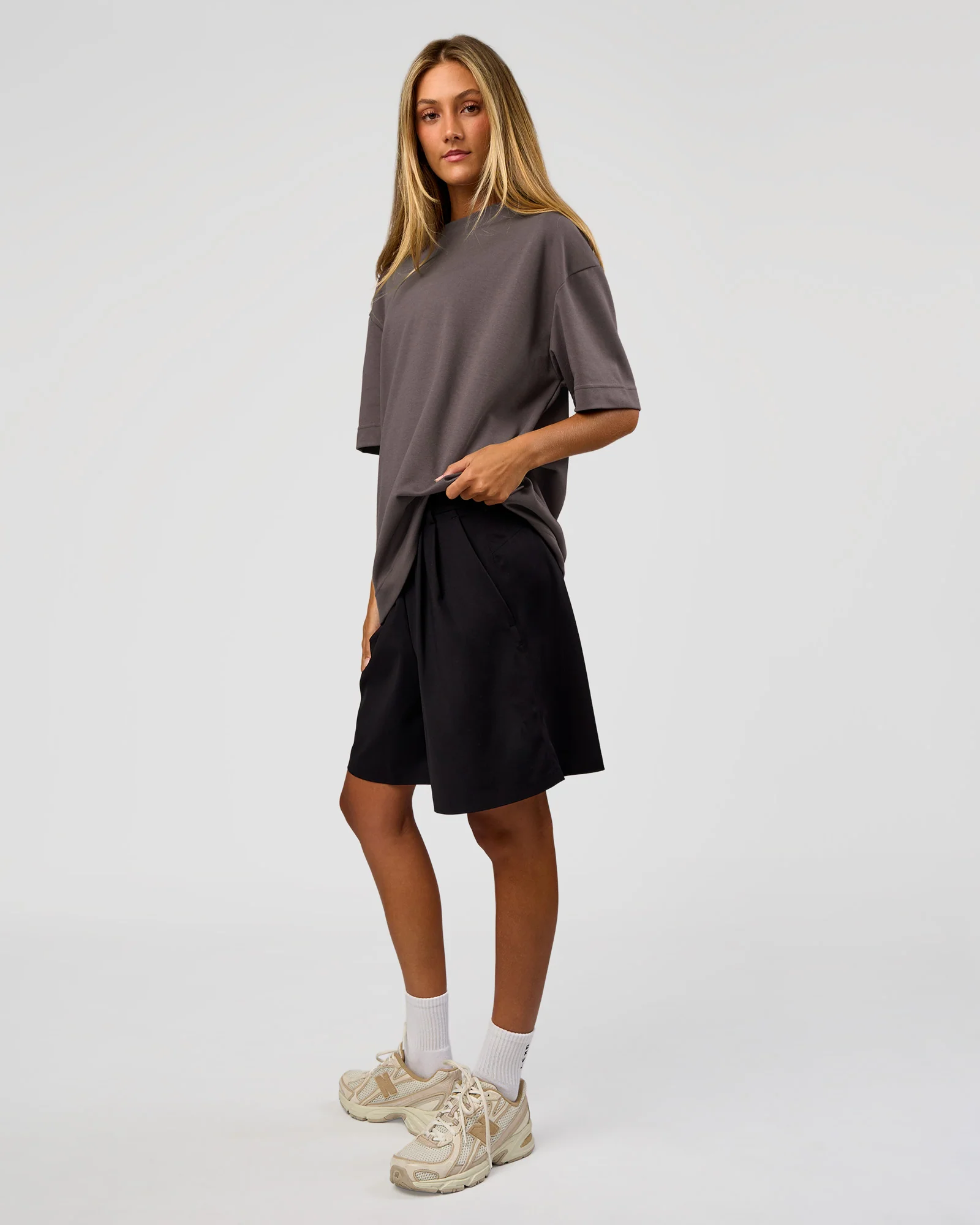 17538-afterdark-zerocrease-oversized-tee-duskstone-11.webp AfterDark ZeroCrease Oversized Tee - Duskstone