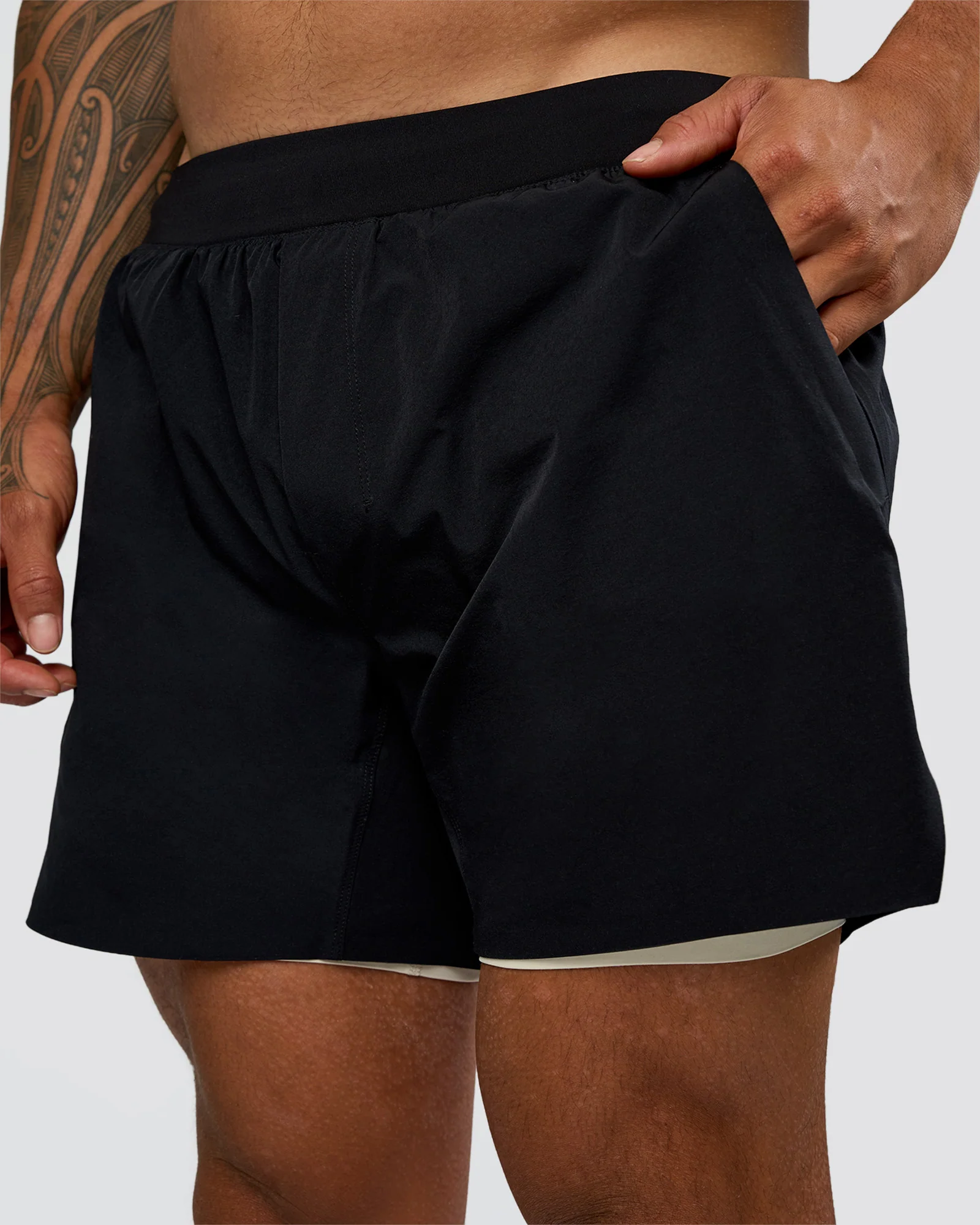 Hybrid Lined 5" Short - Black-Shale Beige