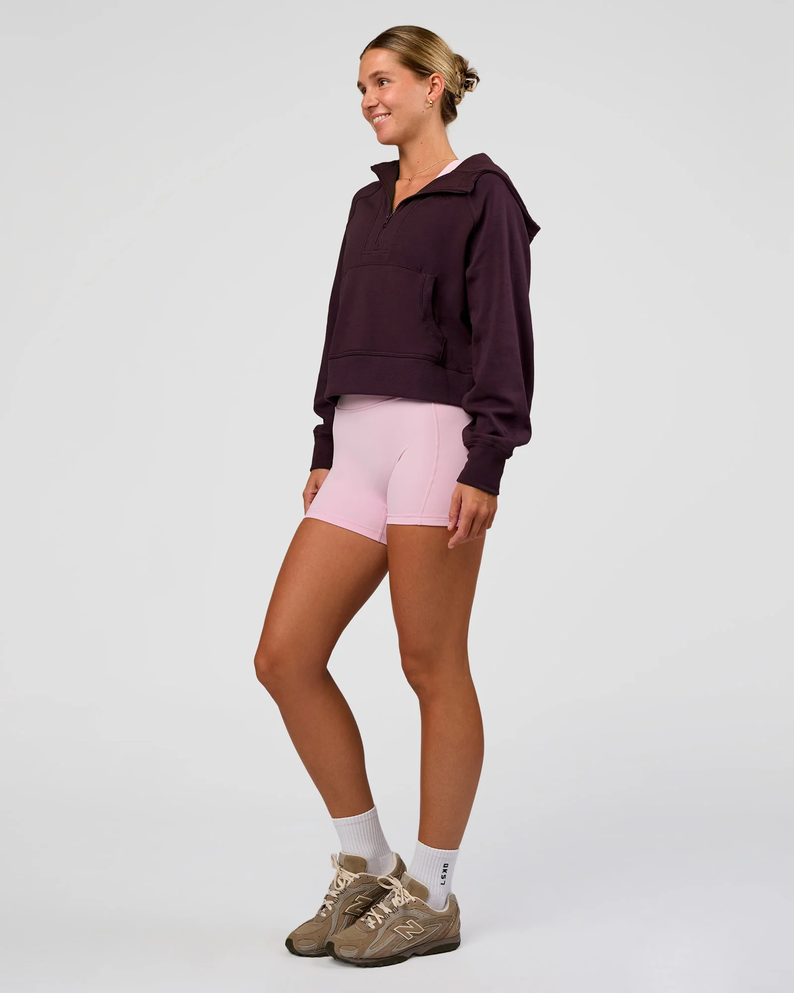 17618-pursue-mid-weight-hoodie-midnight-plum-6.webp Pursue Mid-Weight Hoodie - Midnight Plum