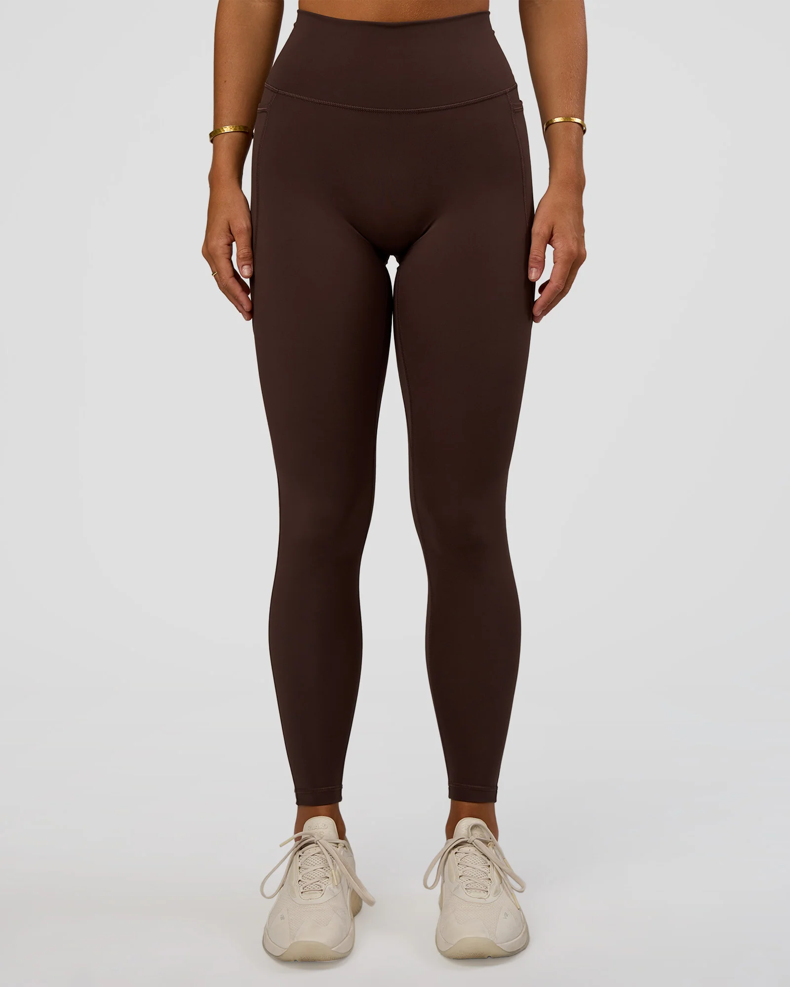 17720-fusion-v-contour-ultra-high-rise-full-length-legging-pockets-hot-chocolate-4.webp Fusion V-Contour Ultra High-Rise Full Length Legging Pockets - Hot Chocolate