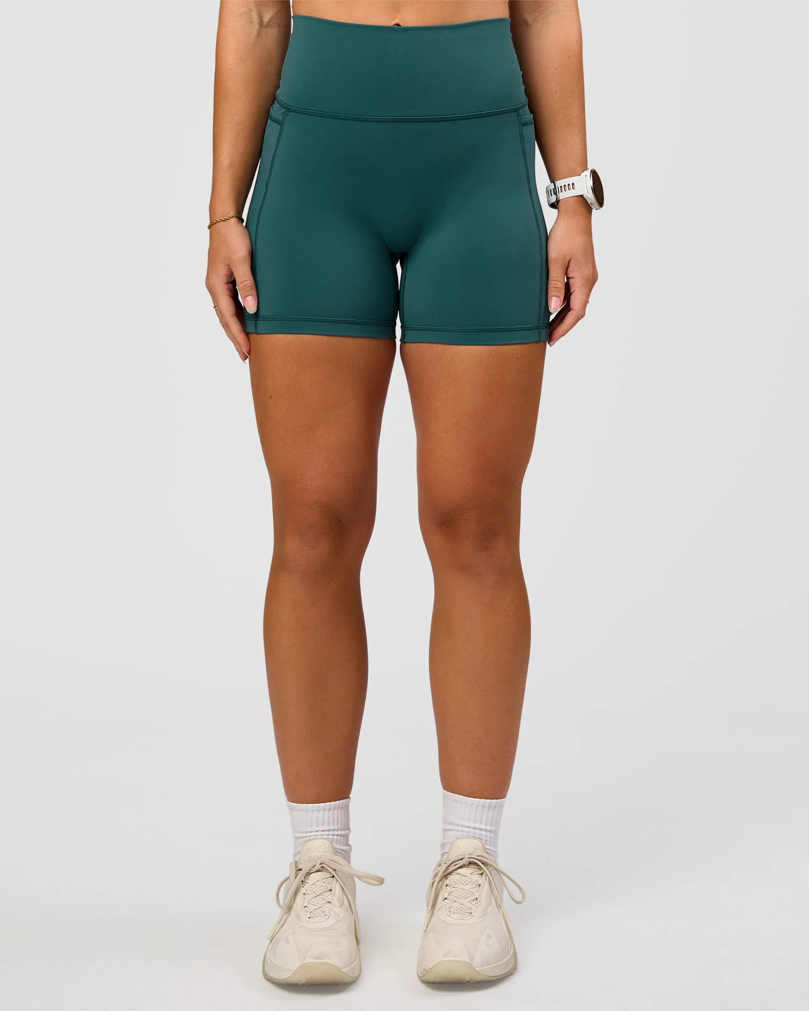 17800-fusion-v-contour-ultra-high-rise-4-short-pockets-transformative-teal-2.webp Fusion V-Contour Ultra High-Rise 4" Short Pockets - Transformative Teal