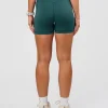 17800-fusion-v-contour-ultra-high-rise-4-short-pockets-transformative-teal-3.webp Fusion V-Contour Ultra High-Rise 4" Short Pockets - Transformative Teal